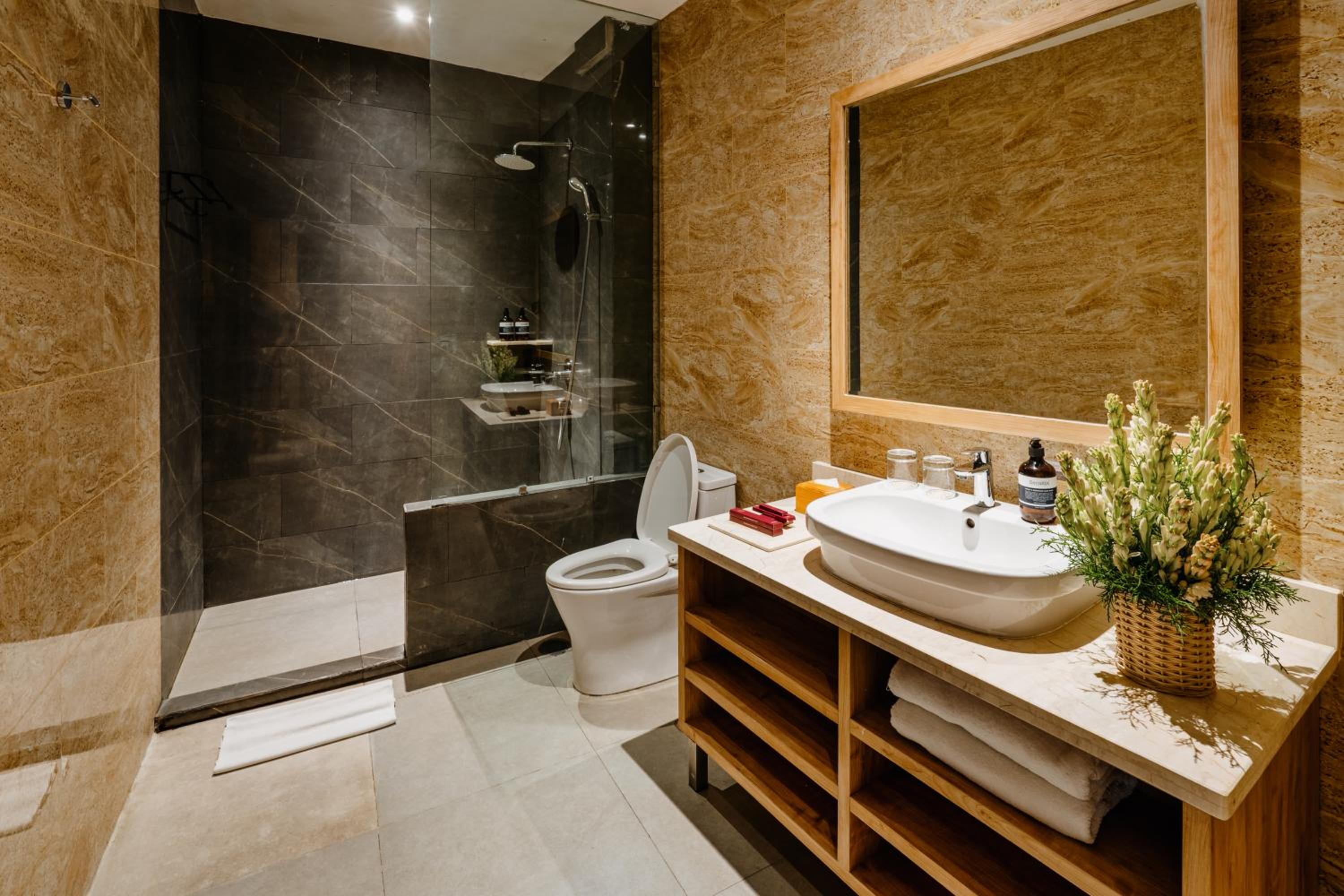 Double or Twin Room - Photo 13