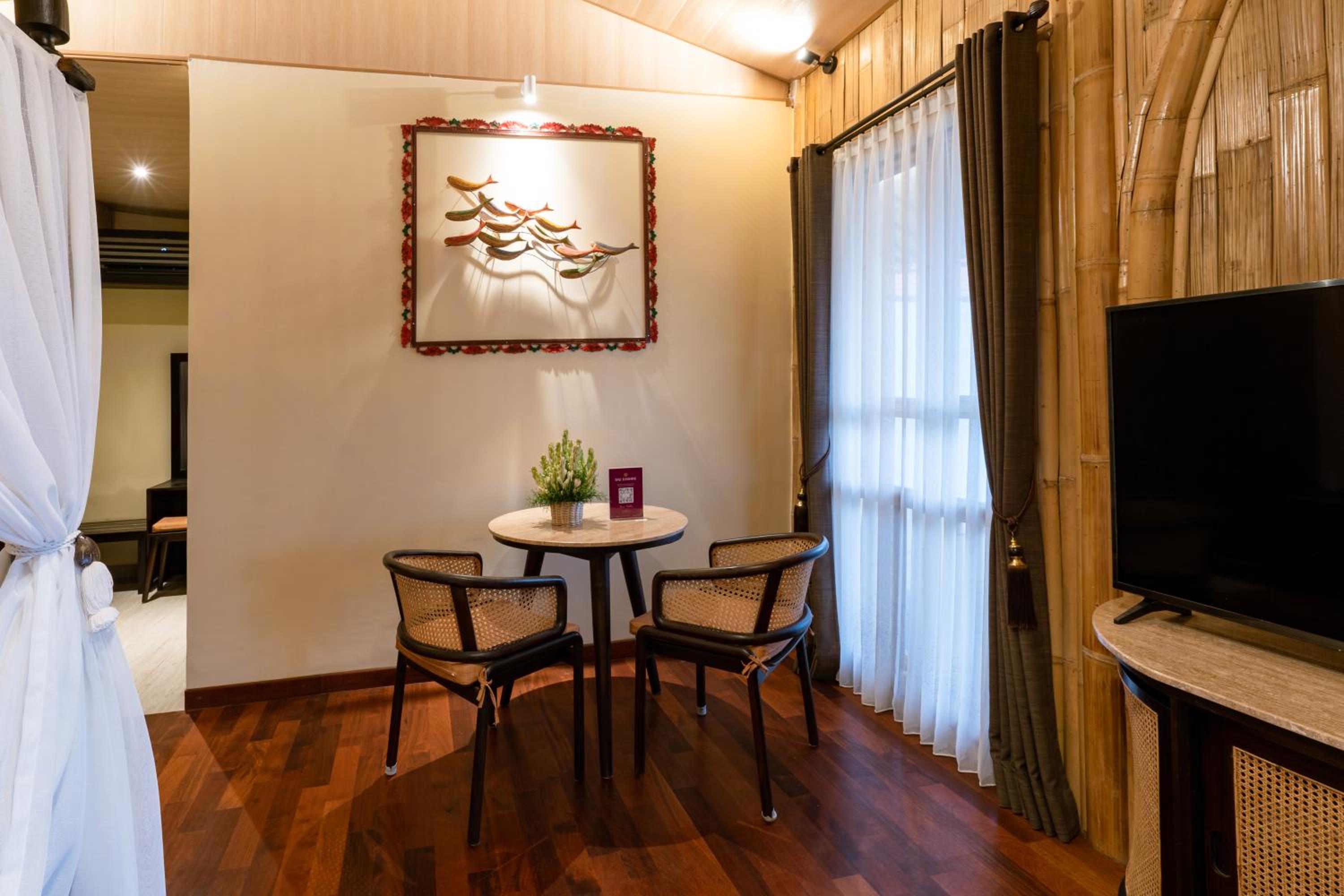 Duplex Suite - Photo 2