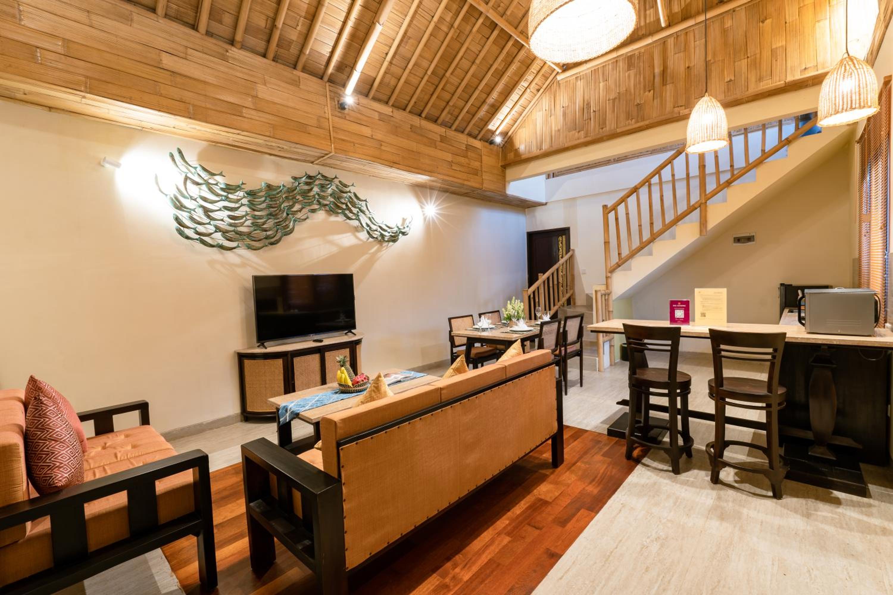 Duplex Suite - Photo 11