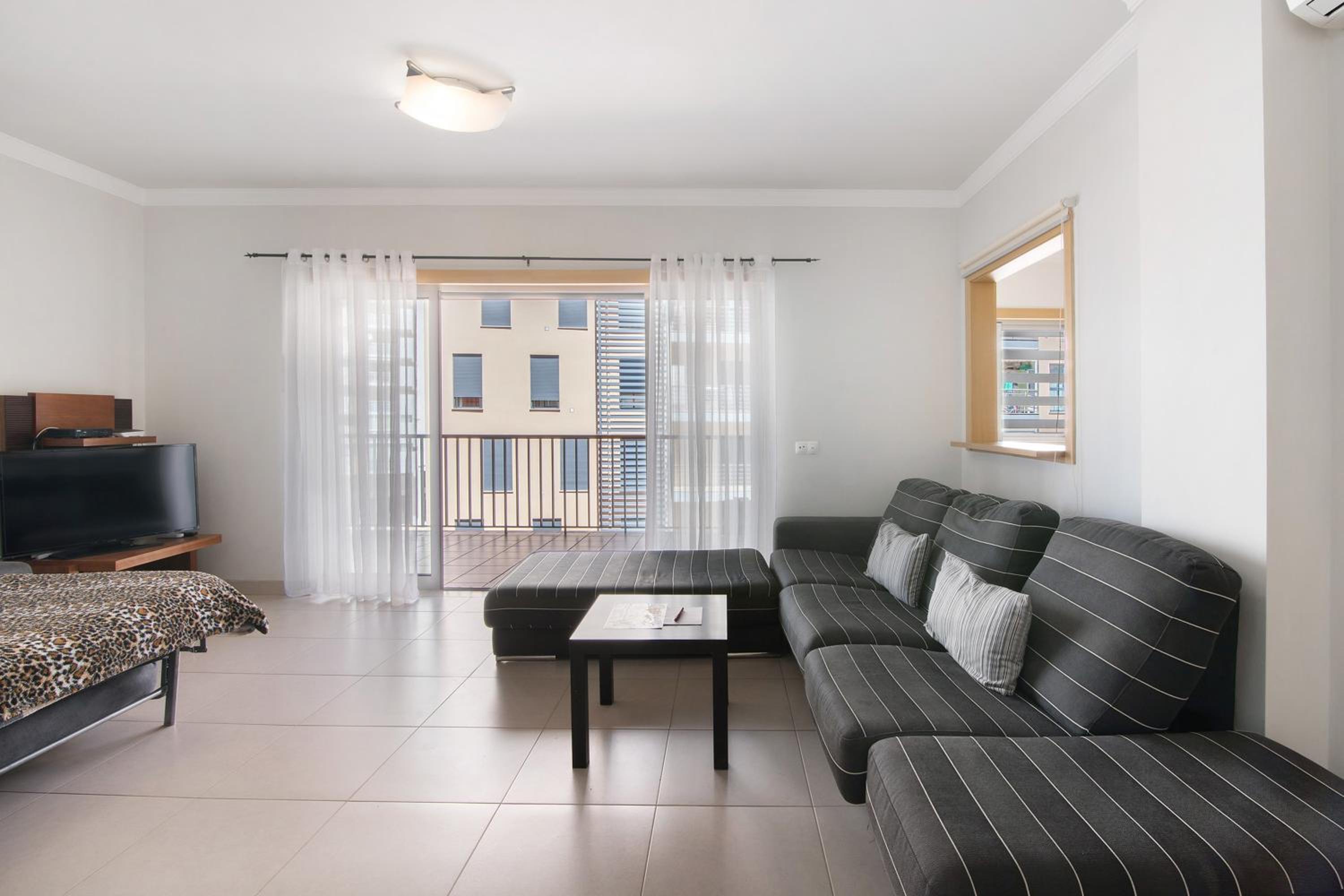 Superior One-Bedroom Apartment with Balcony