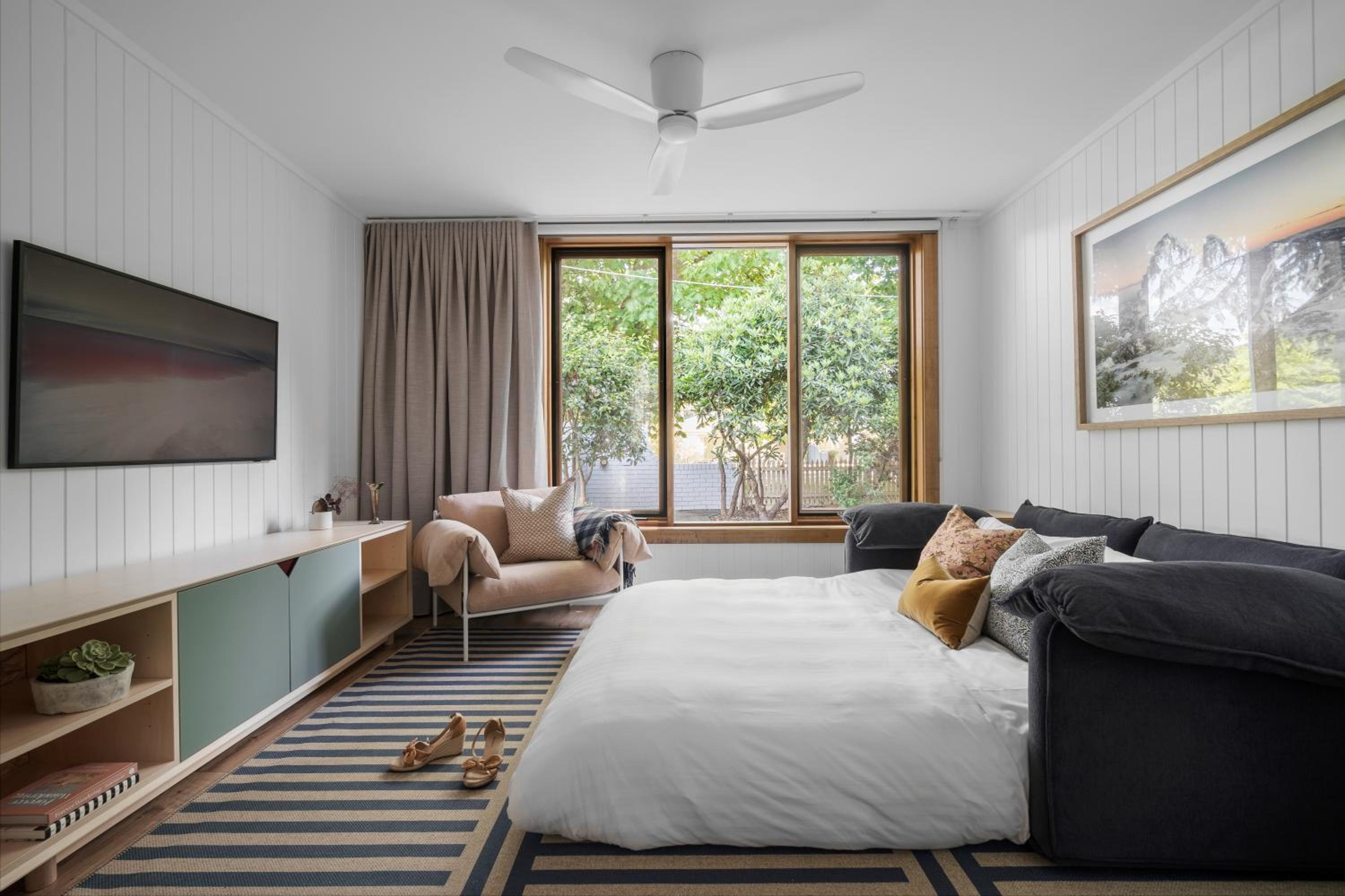 Three-Bedroom Vacation Home  photo 2