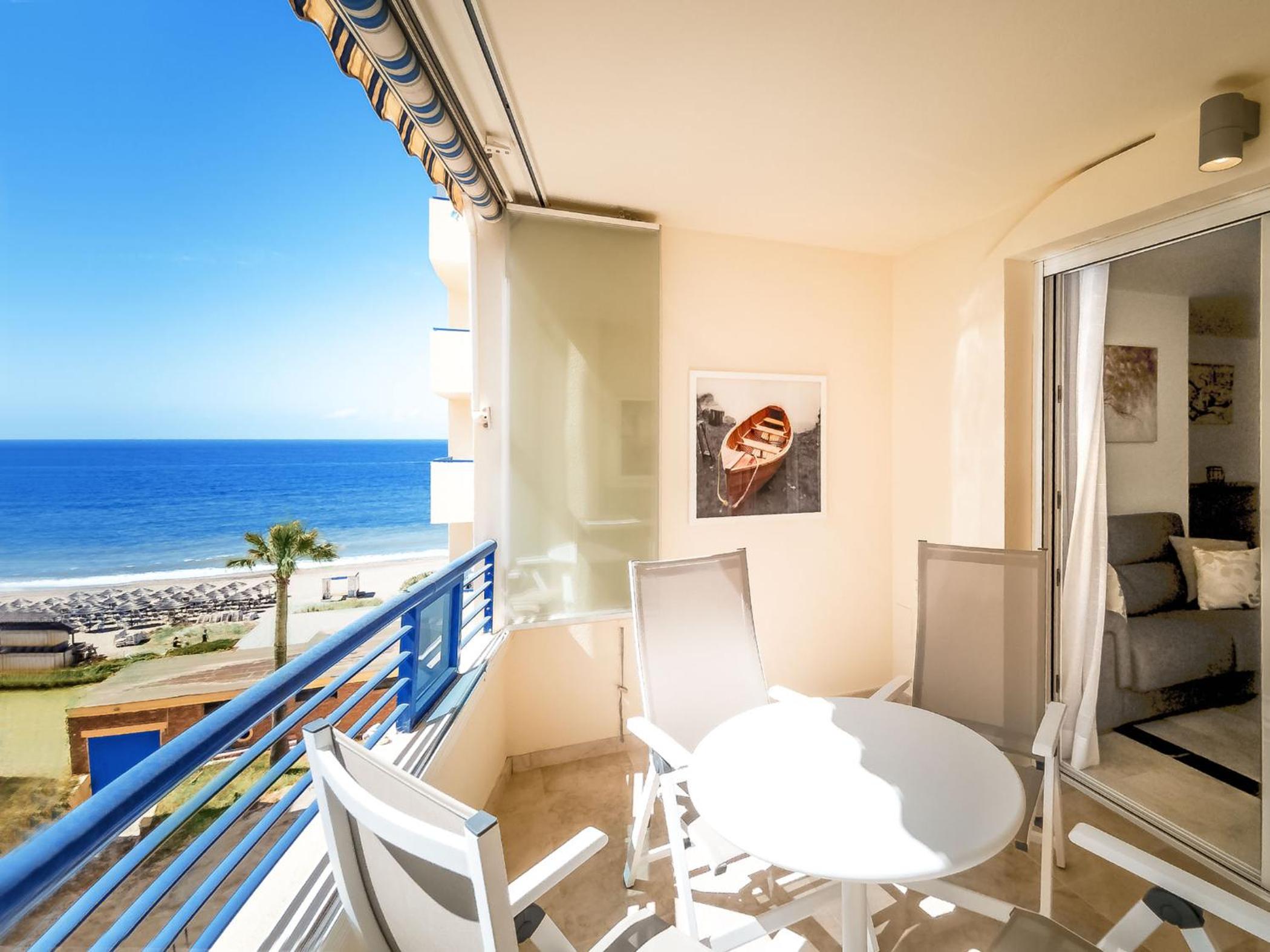 Three-Bedroom Deluxe Apartment