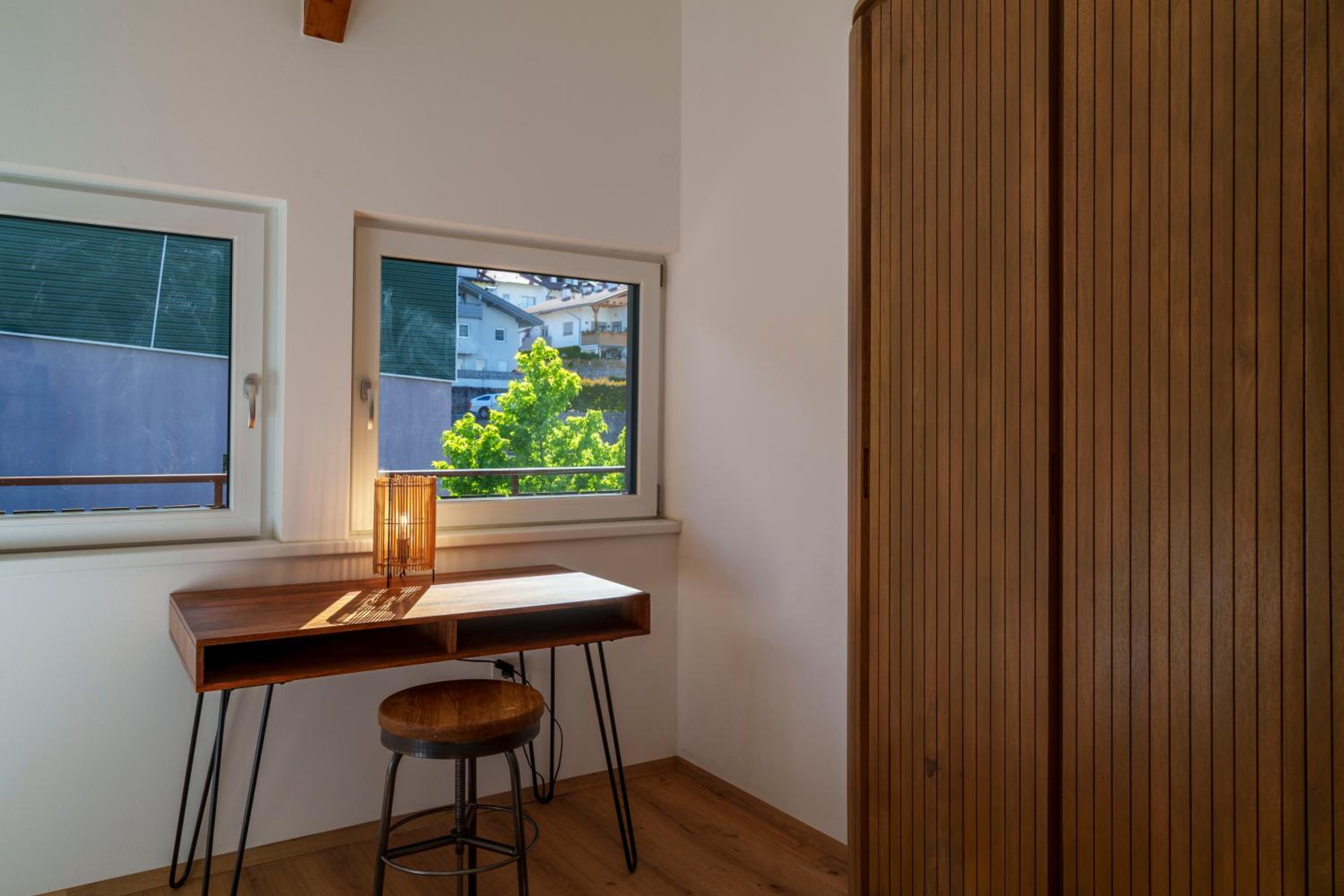 Two-Bedroom Apartment with Mountain View photo 2