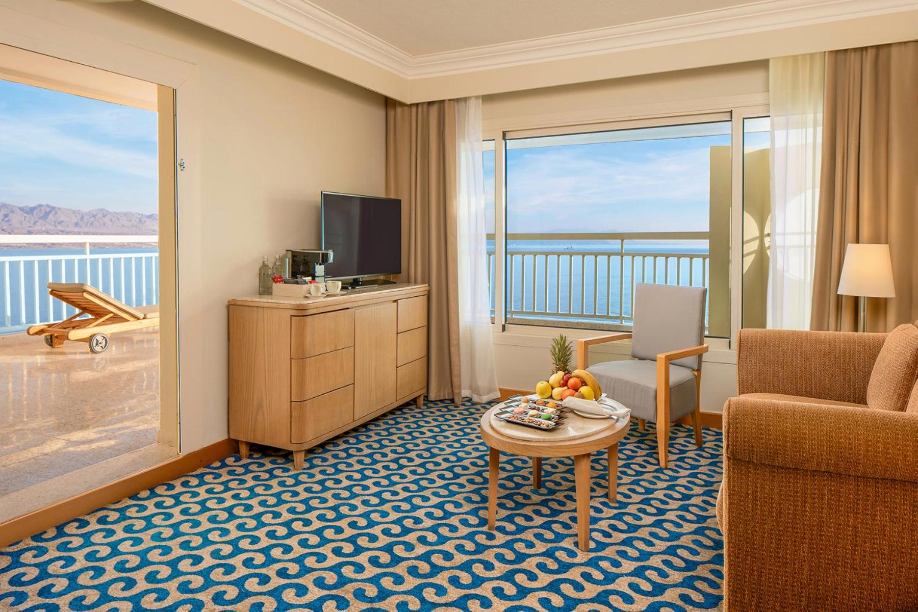 King Coral Suite