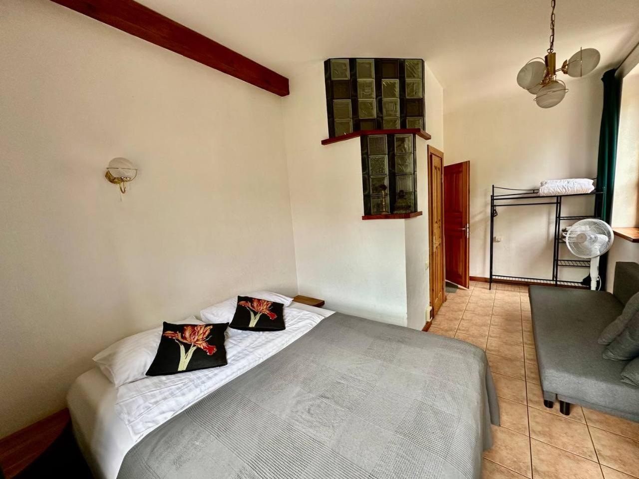 Standard Double Room with Sofa Bed photo 3
