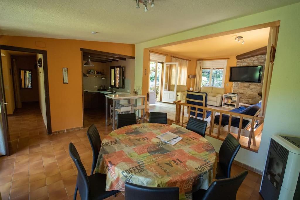 Four-Bedroom House photo 3