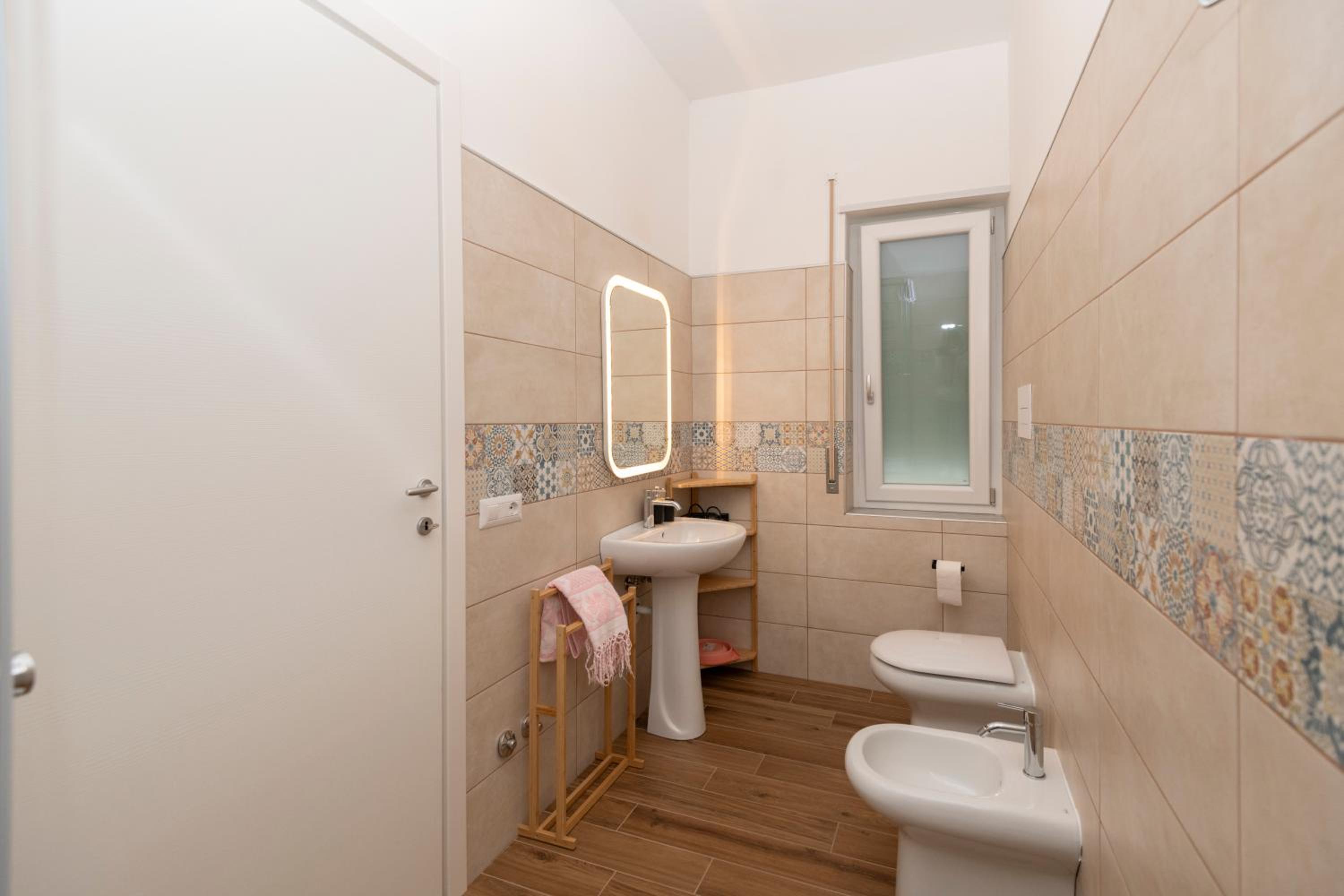 Double Room with Private Bathroom photo 3