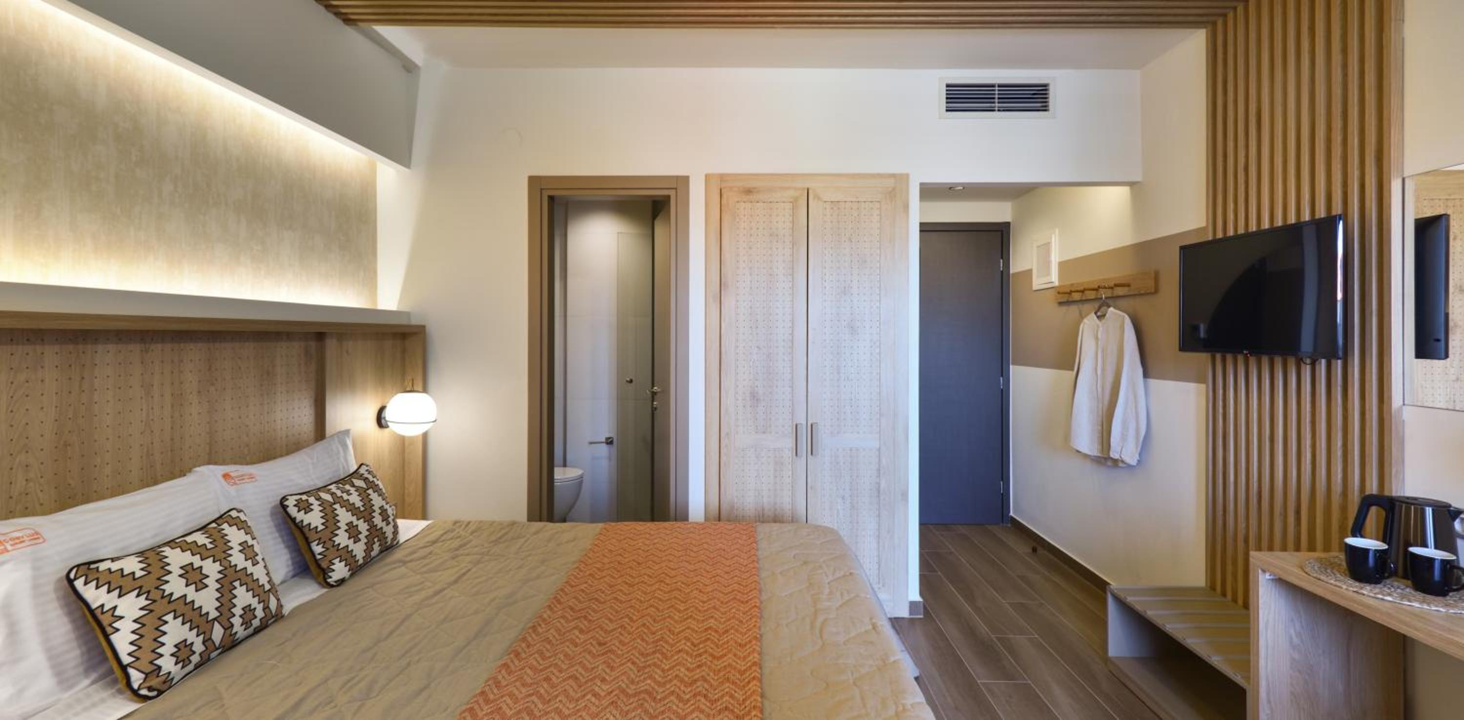 Deluxe Double Room photo 2