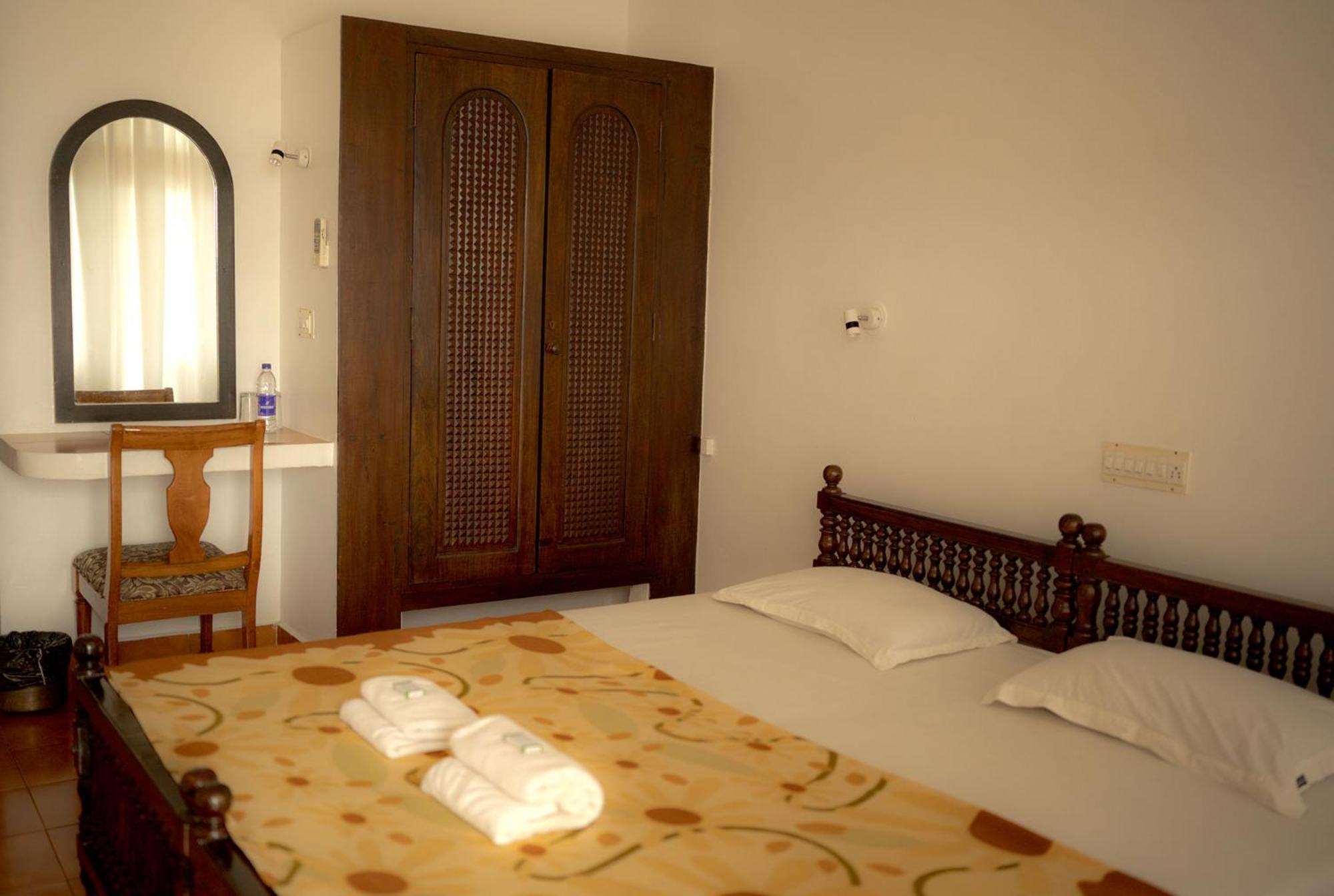 Standard Double or Twin Room with Sea View photo 3