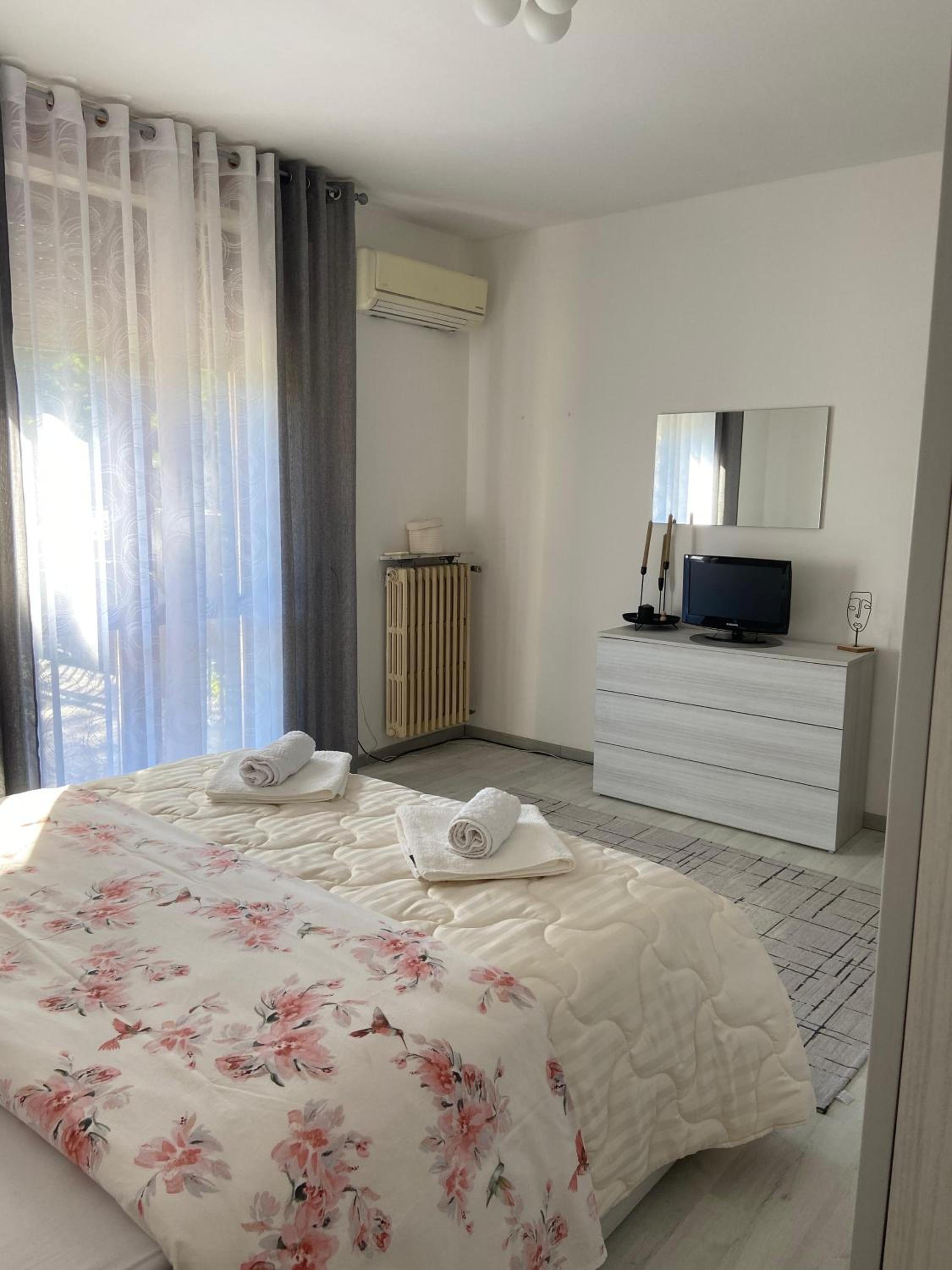 Two-Bedroom House photo 1