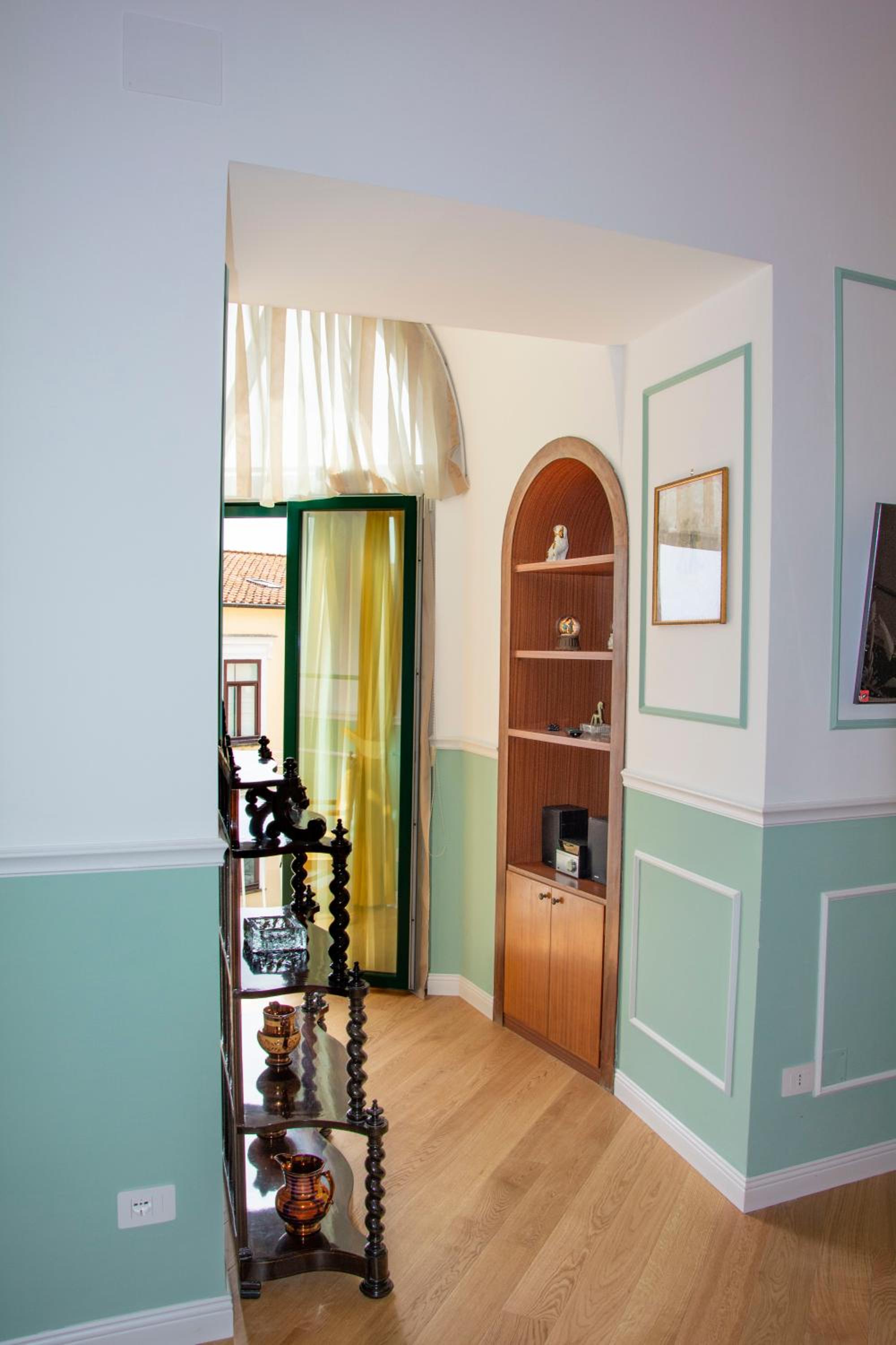 One-Bedroom Apartment photo 2