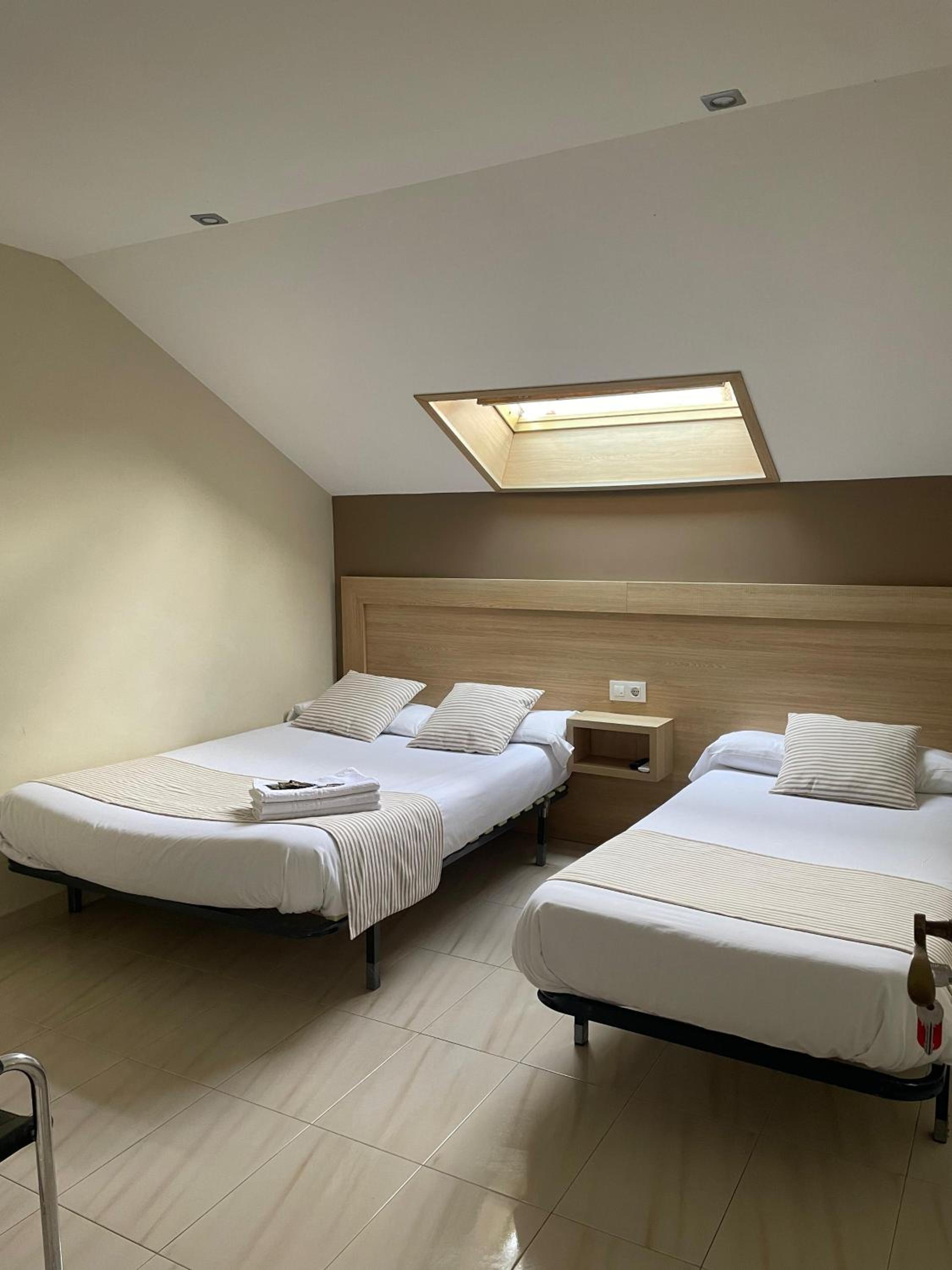 Budget Double Room photo 2