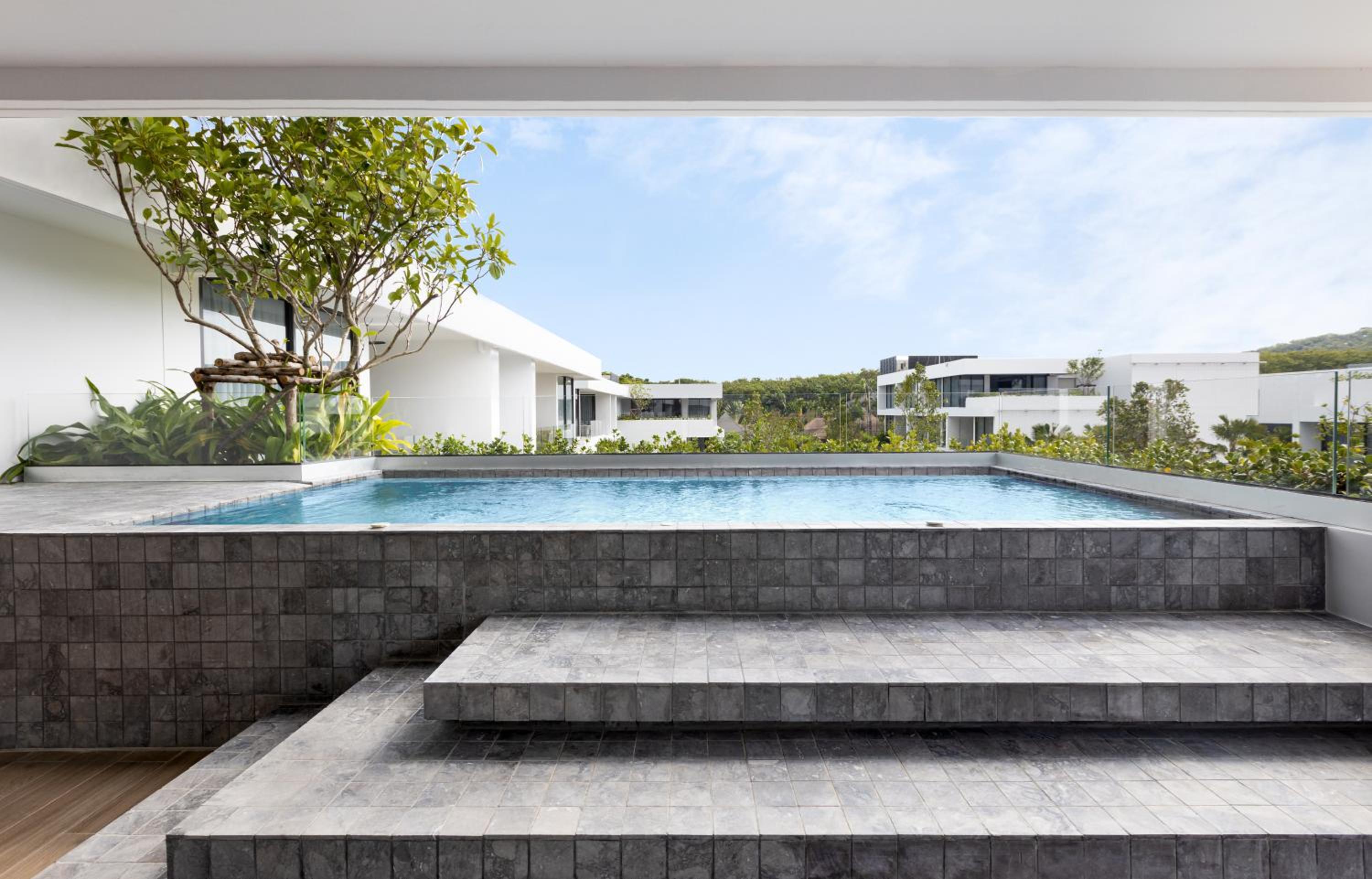 Two-Bedroom Suite with Private Pool - Photo 4