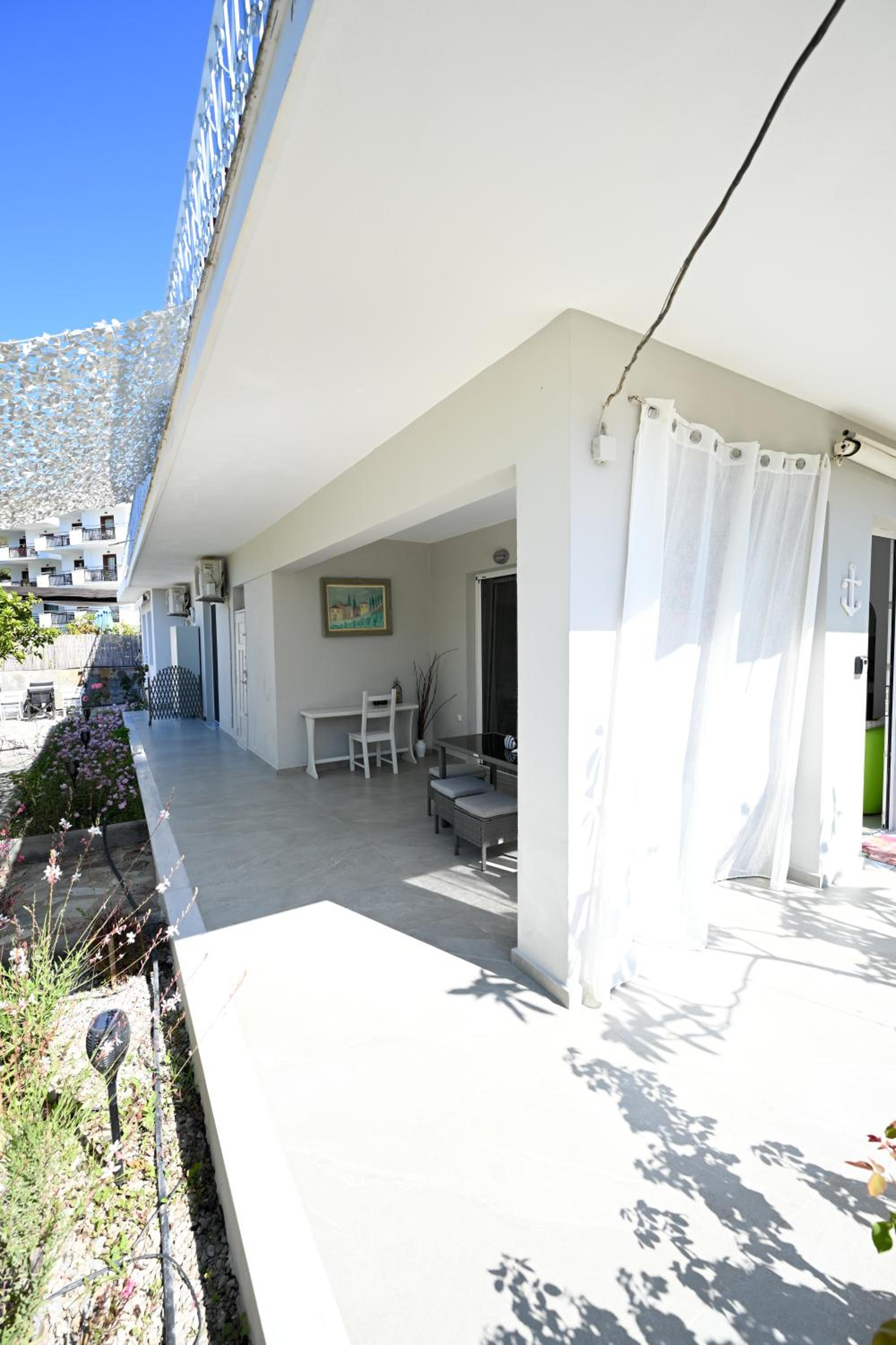 Apartment with Garden View photo 2