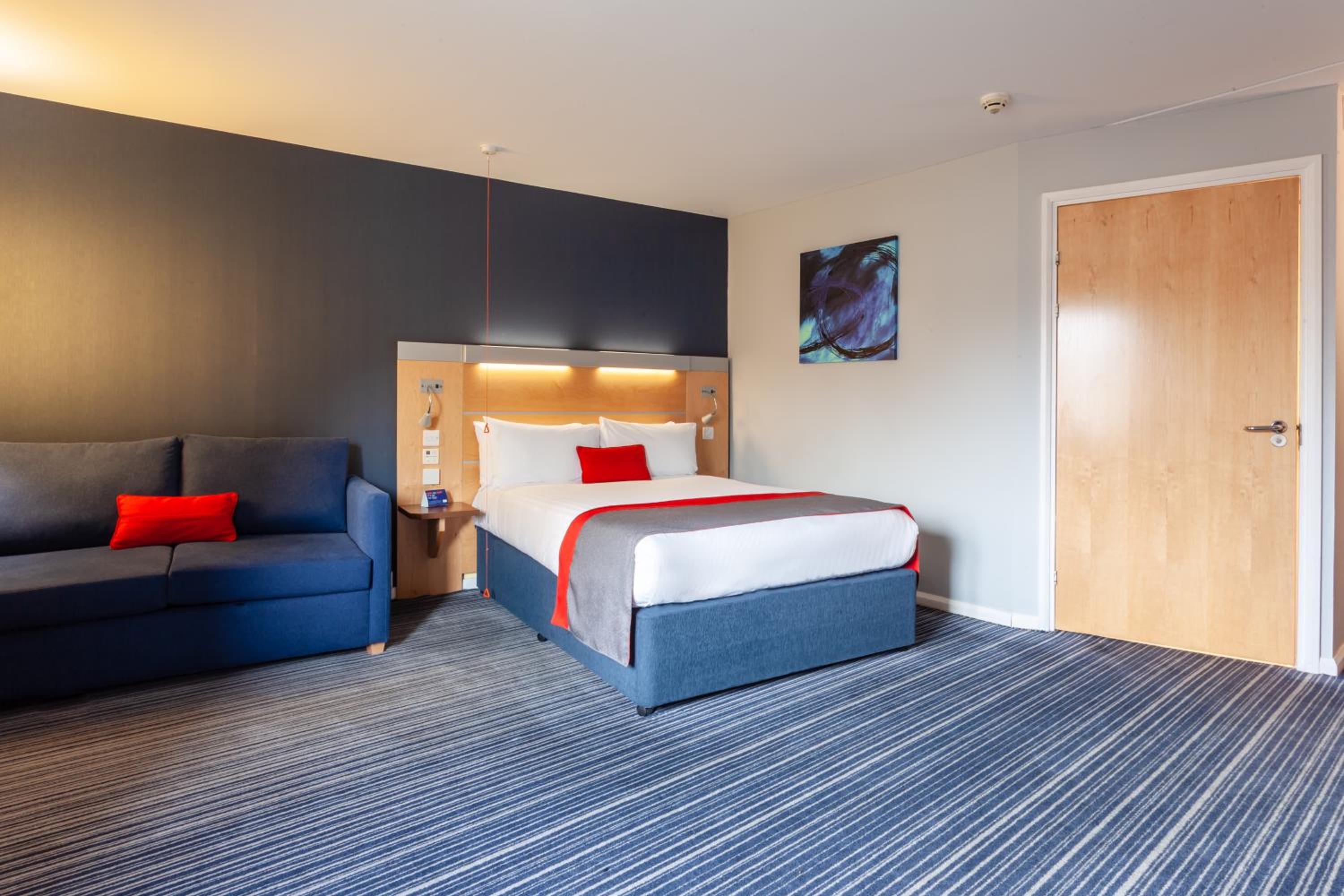 Standard Double Room with Free Hot Breakfast - Accessible photo 1