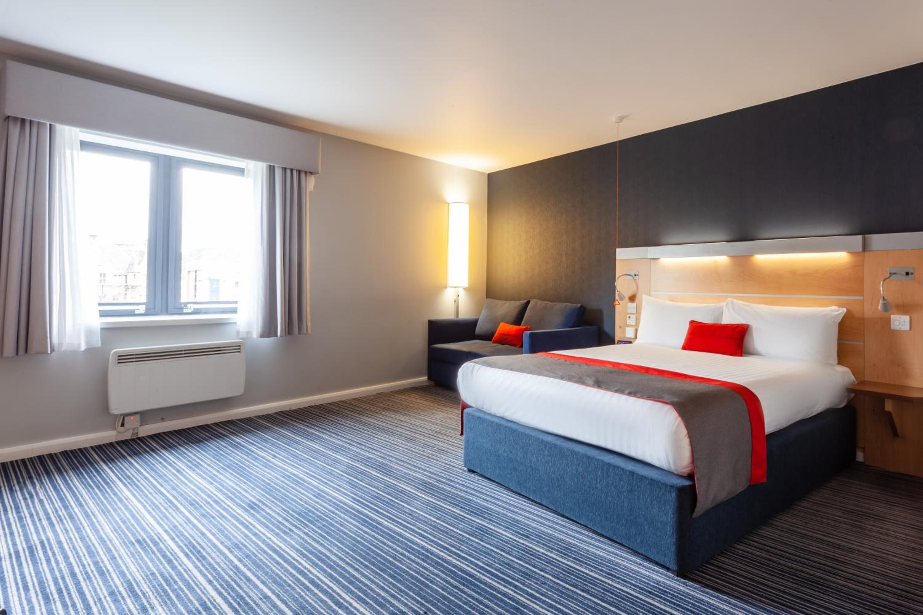 Standard Double Room with Free Hot Breakfast - Accessible photo 2