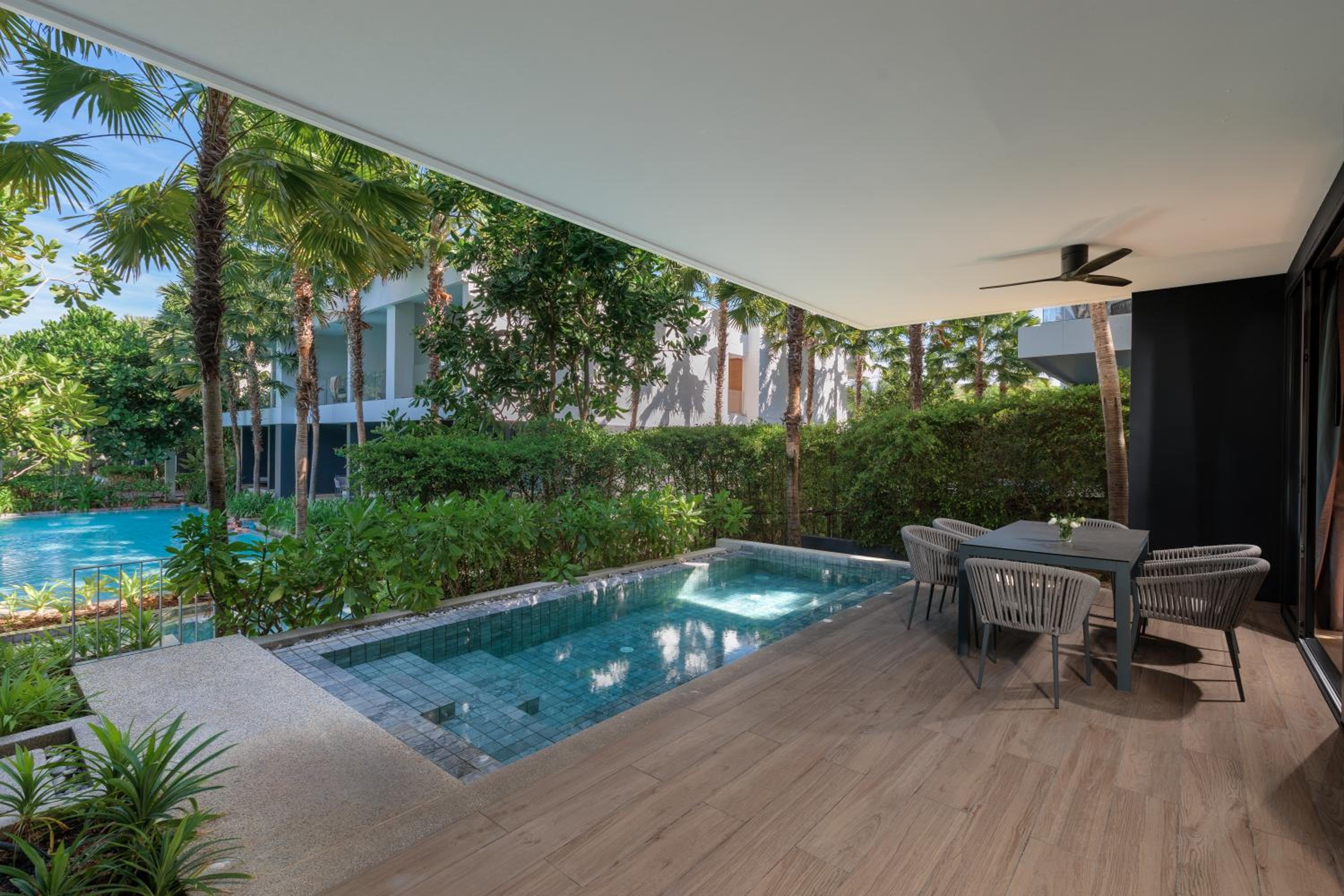 Three-Bedroom Villa with Private Pool - Photo 5