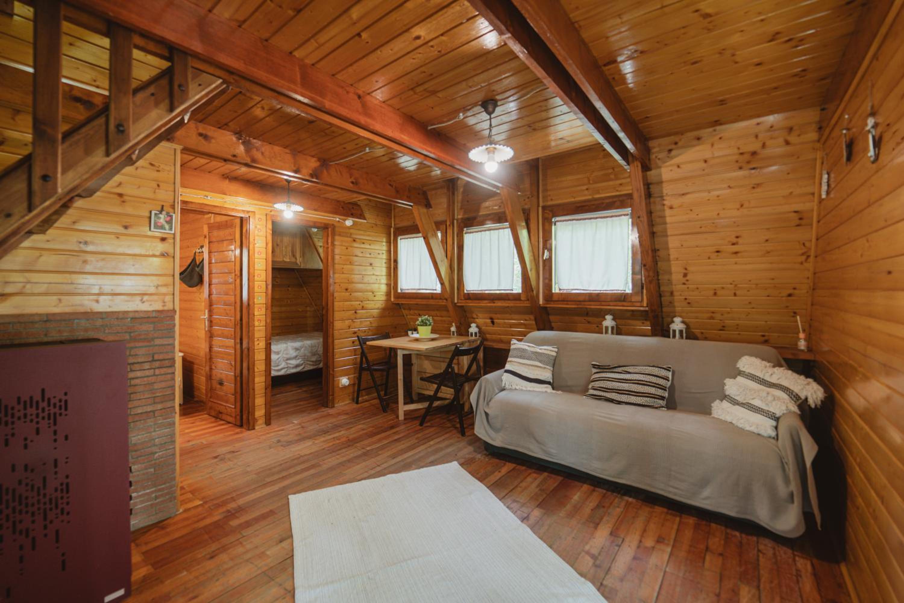 Chalet - Photo 1
