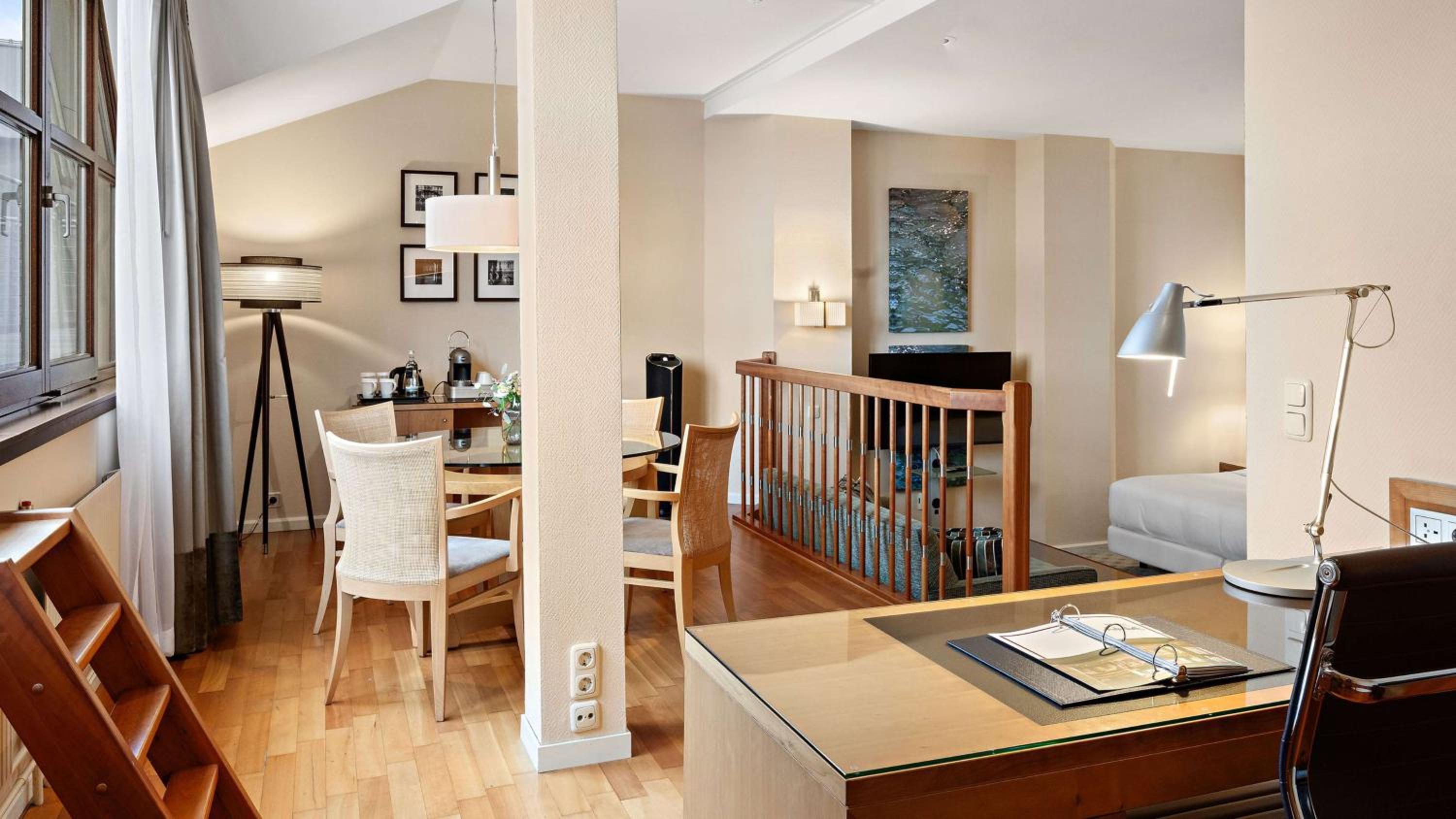 Maisonette – Junior Suite with access to the Executive Lounge