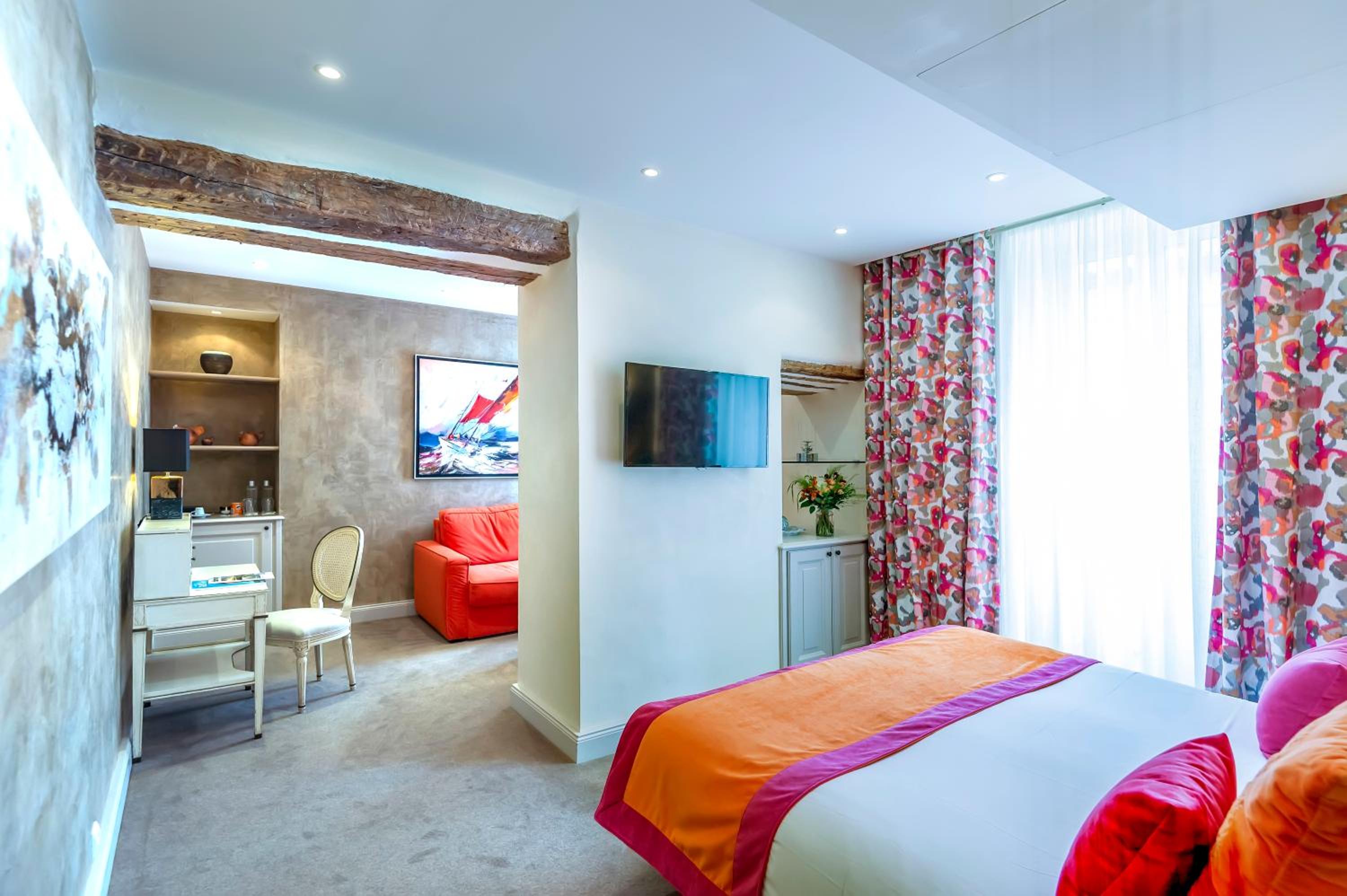 Suite Suite