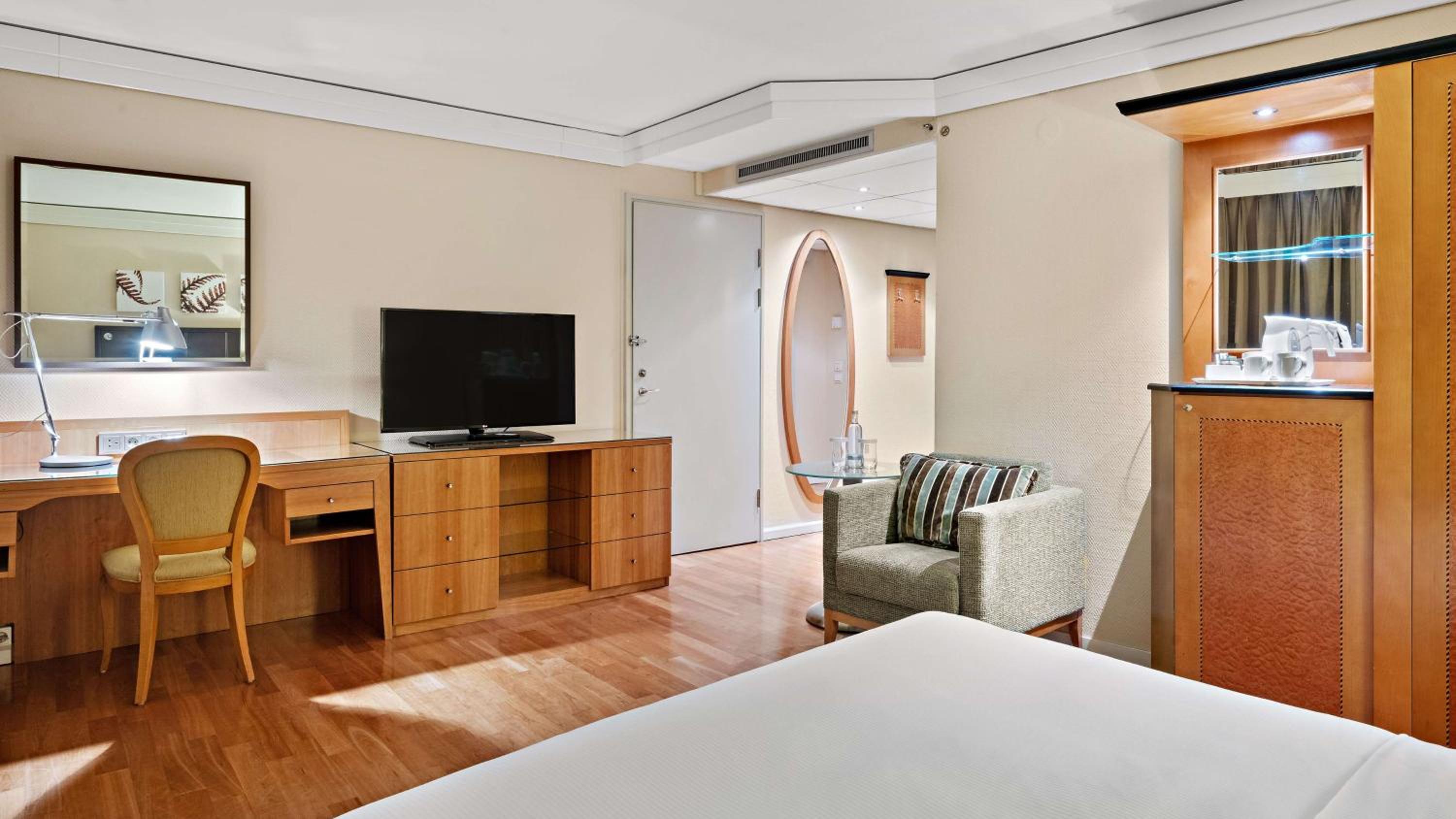 Queen Room