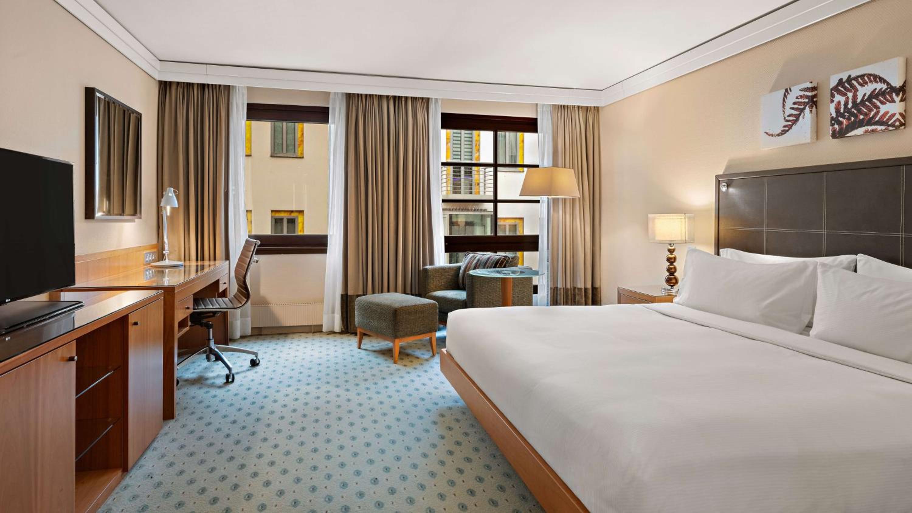 Queen Room