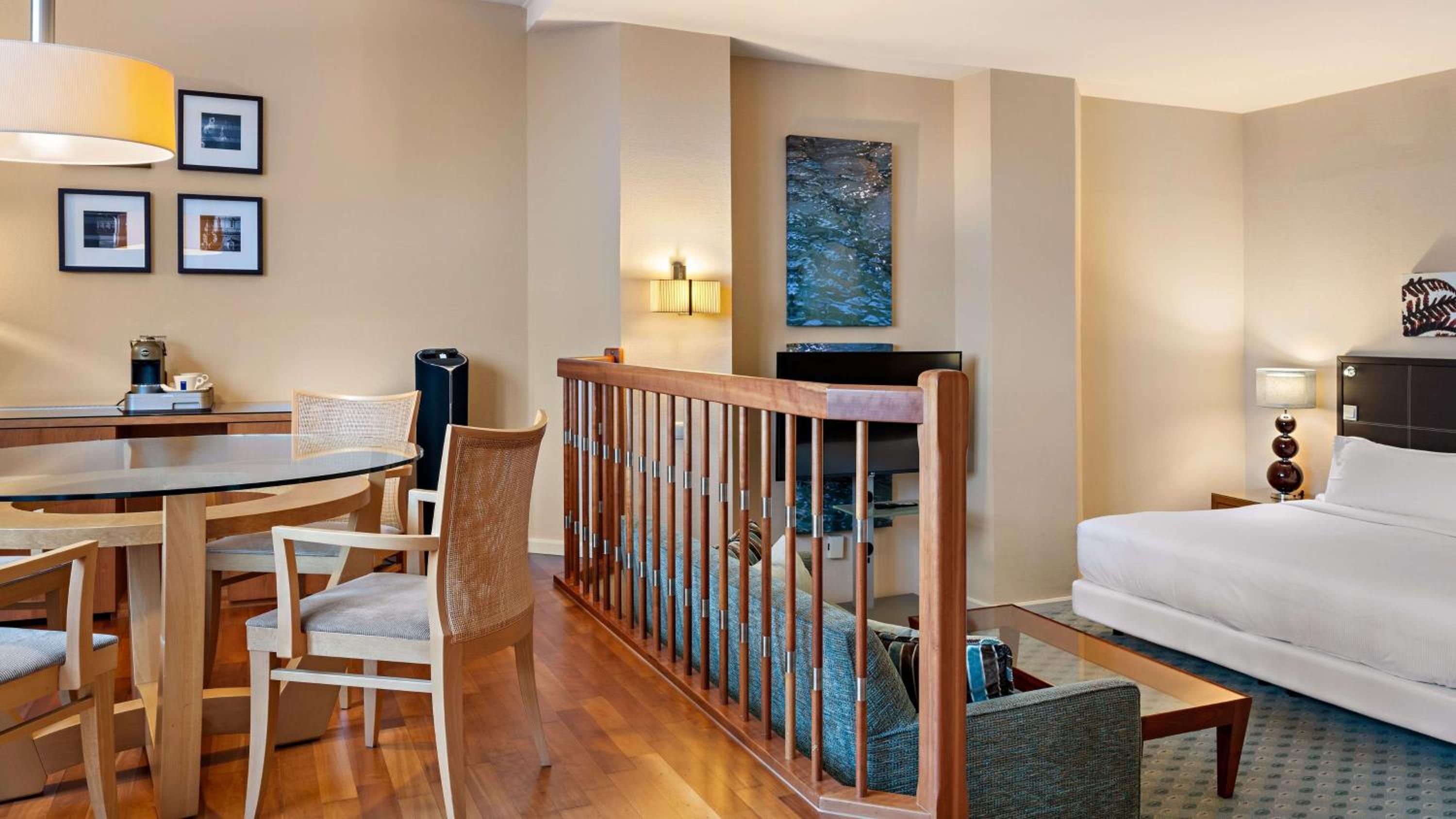 Maisonette – Junior Suite with access to the Executive Lounge