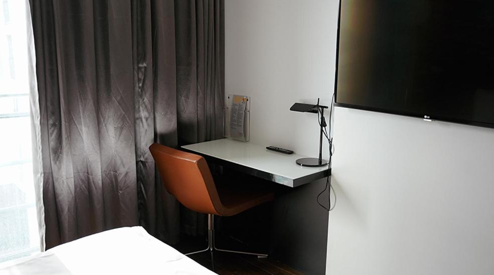 Standard Double Room - Photo 3