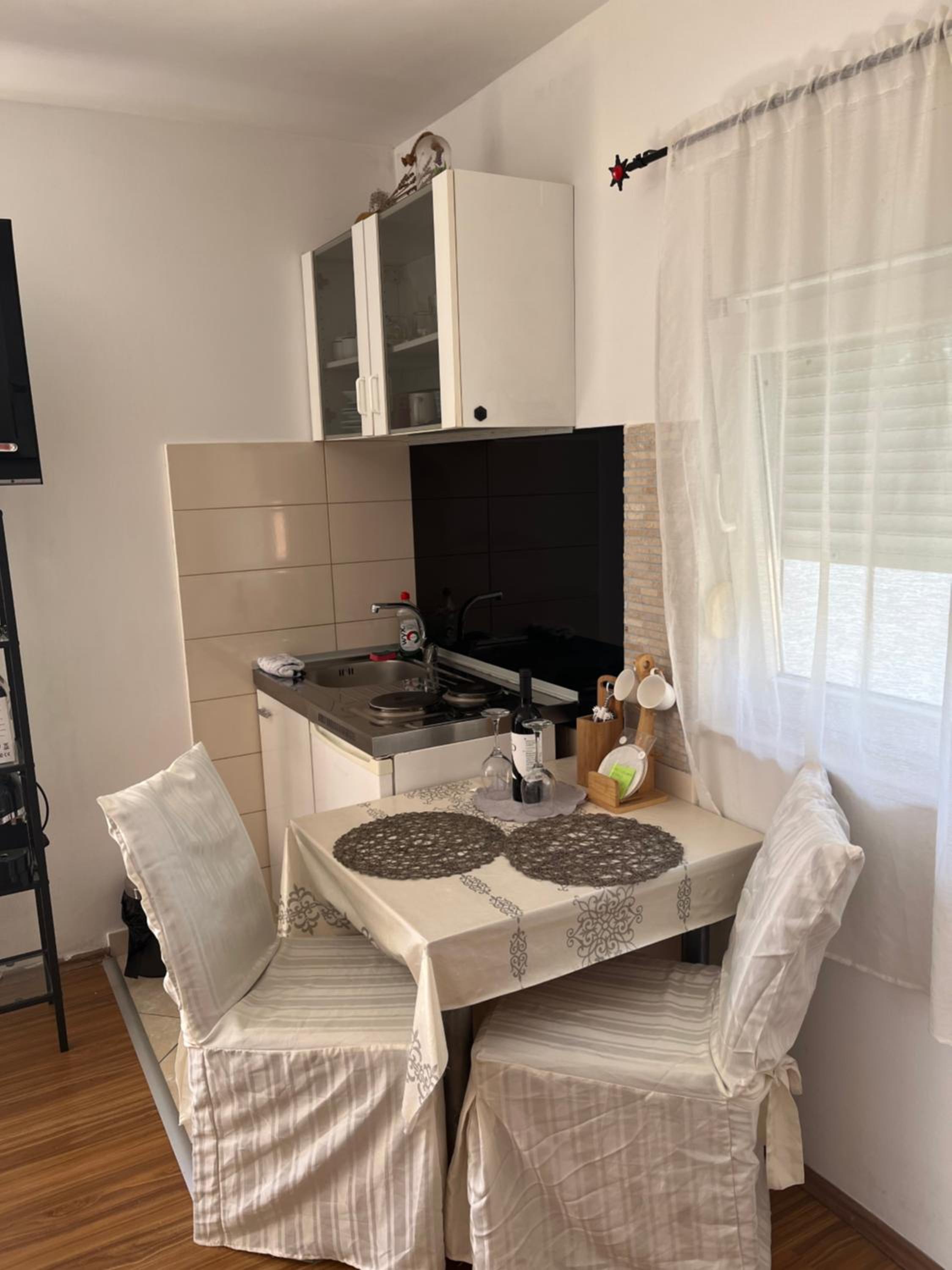 Studio with Balcony - Photo 22