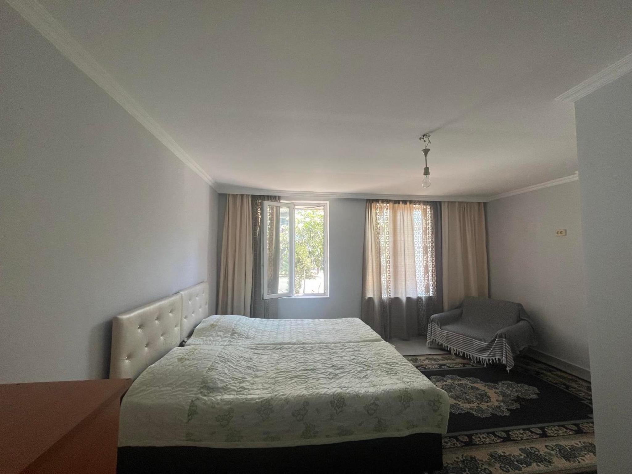 Double or Twin Room with Private Bathroom photo 2