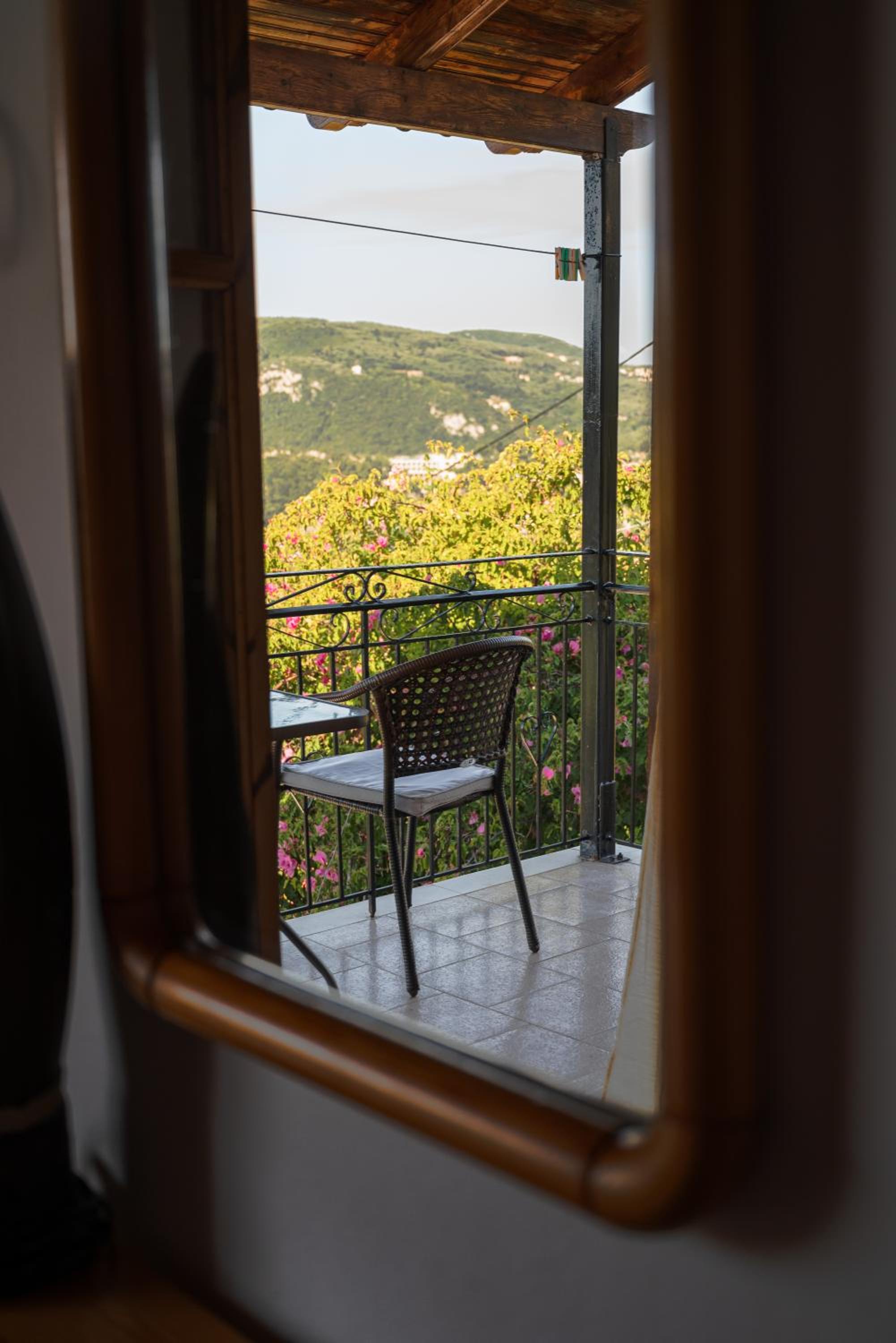 Two-Bedroom Apartment with Sea View photo 3