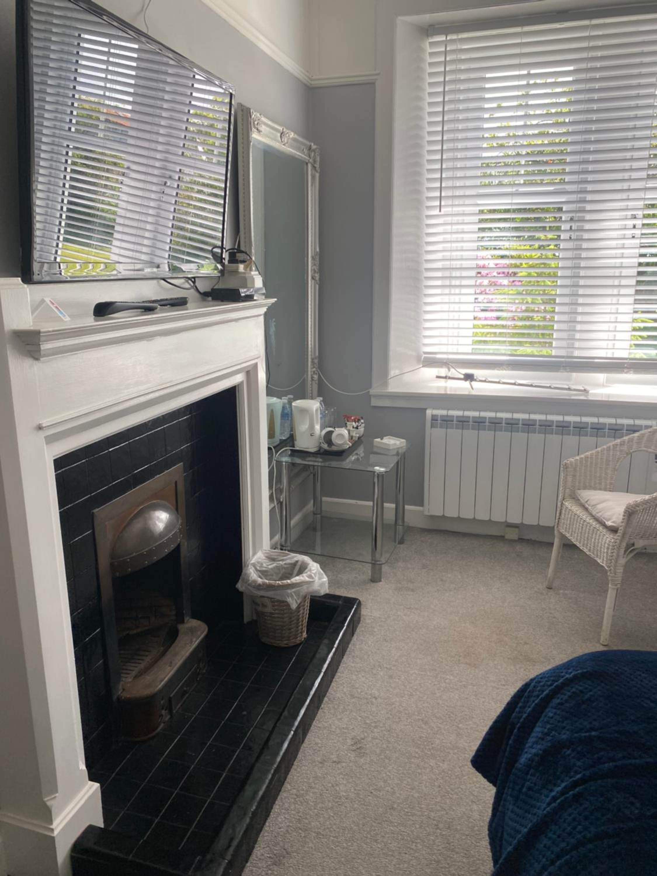 Large Double or Twin Room photo 2