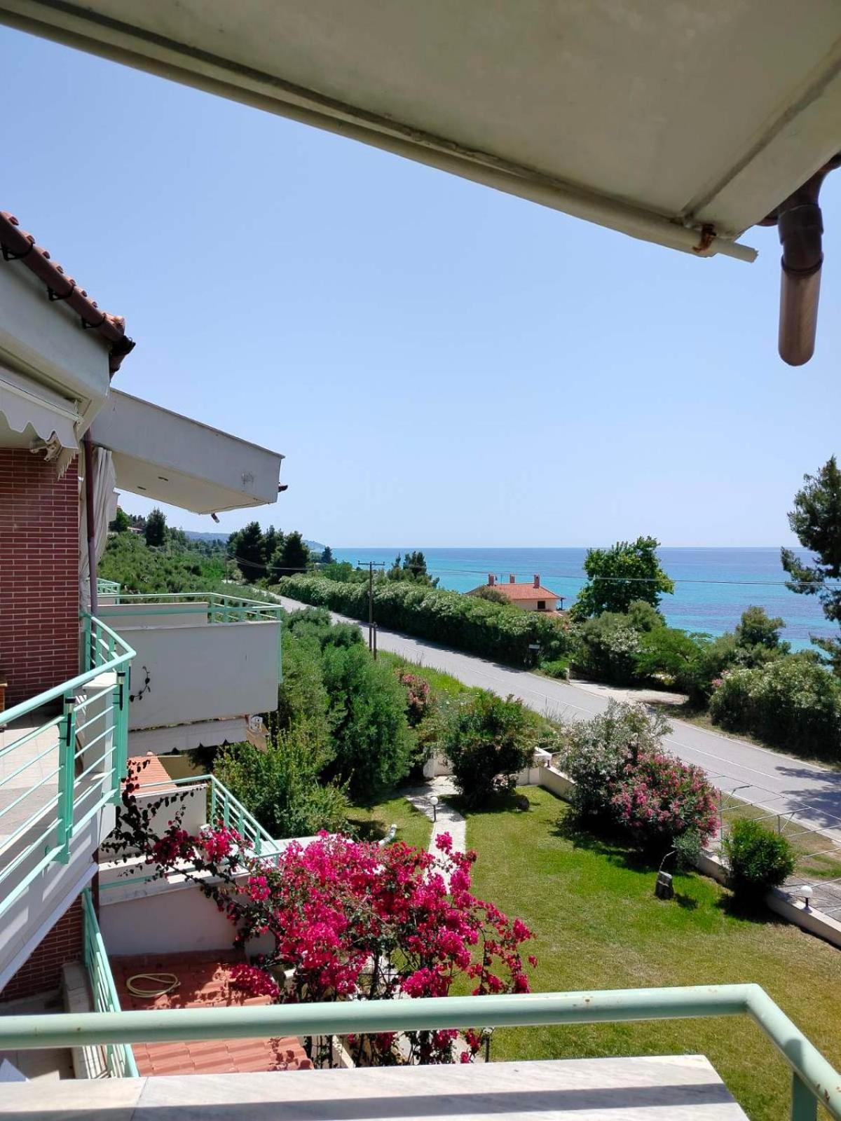 Apartment With View And Balcony photo 2