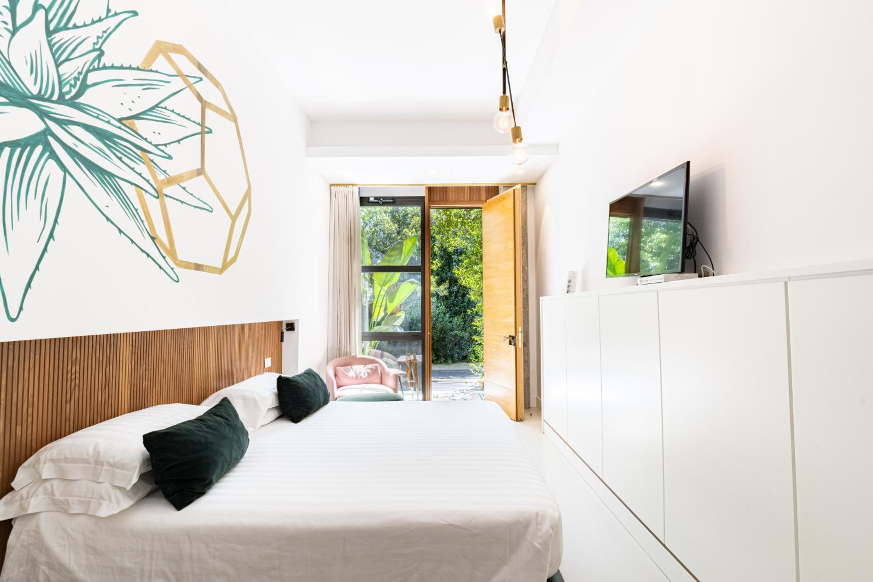 Superior Double or Twin Room with Garden View
