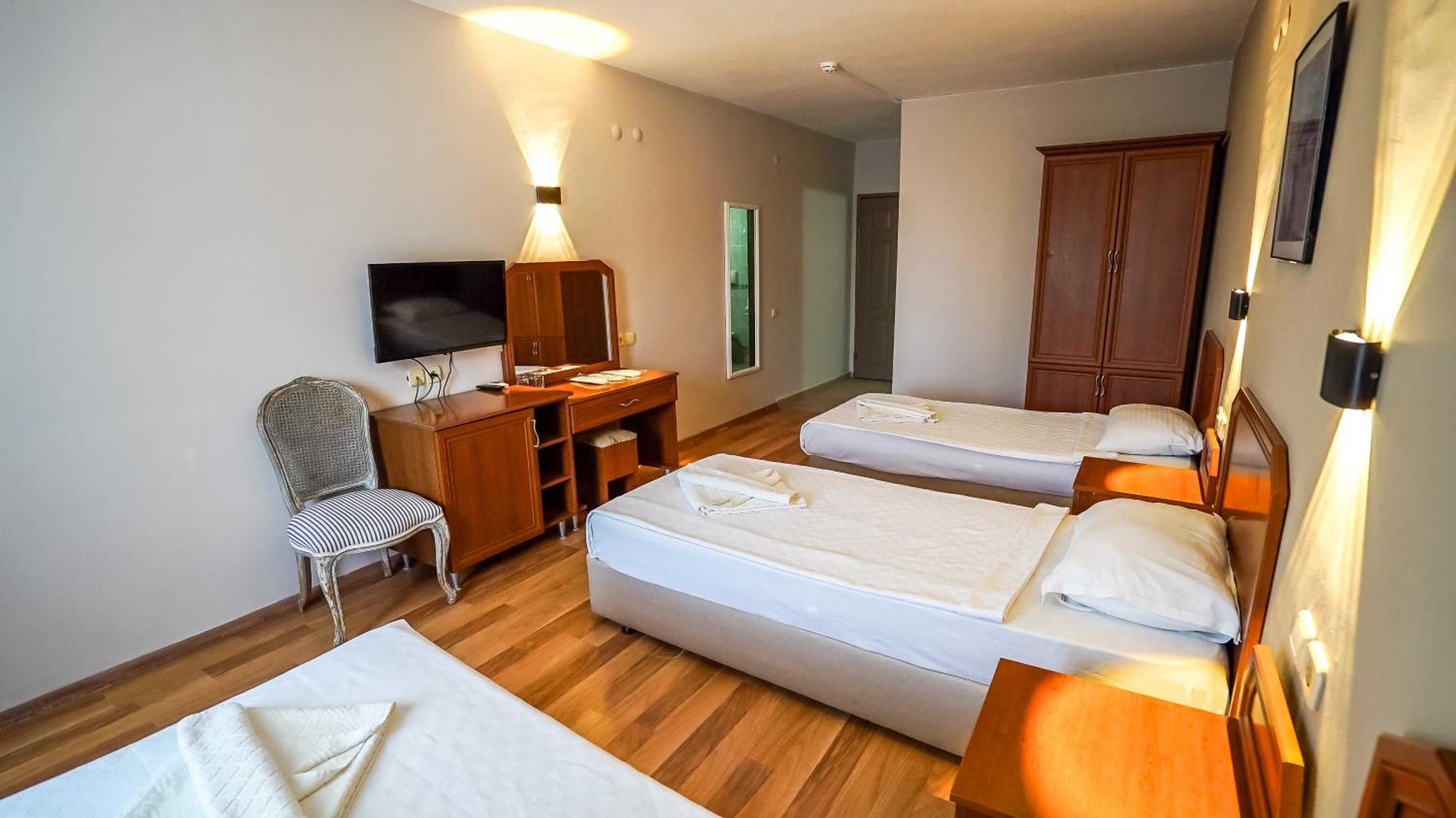 Comfort Quadruple Room