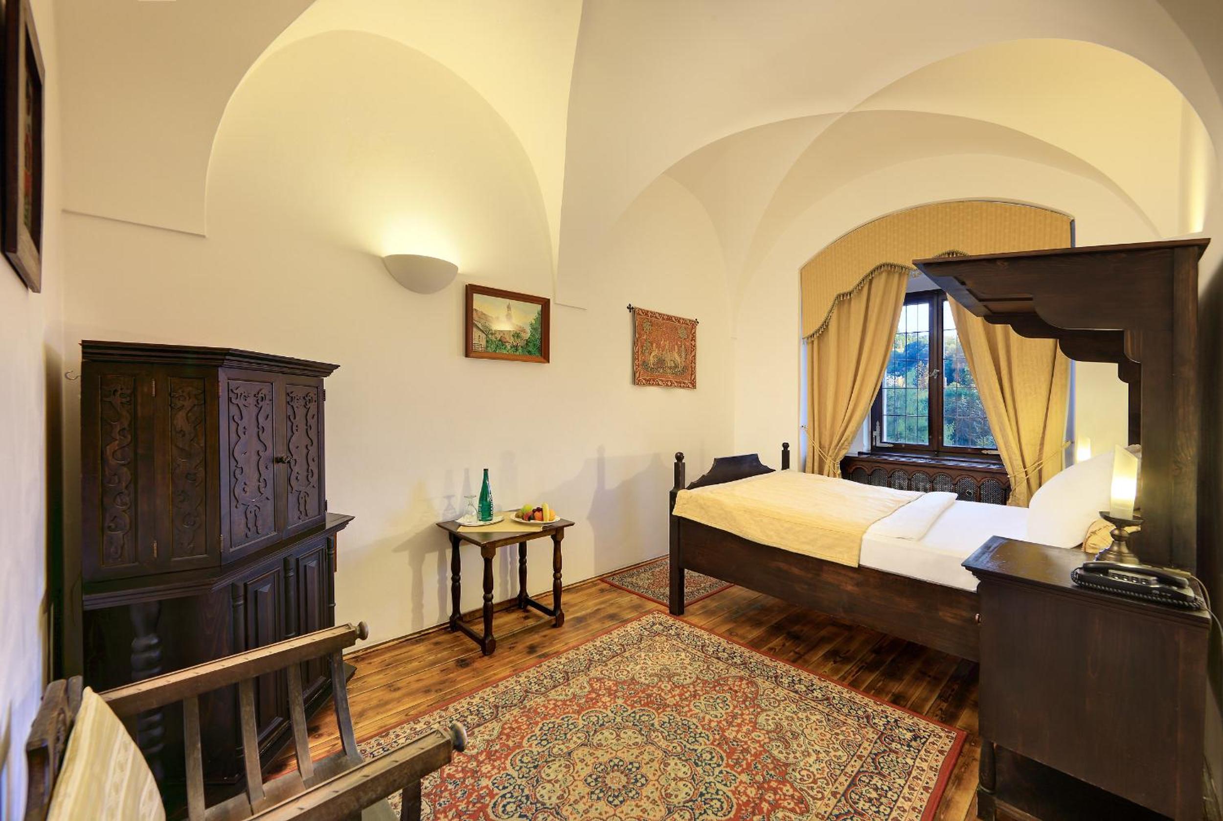 Small Double Room - Photo 1