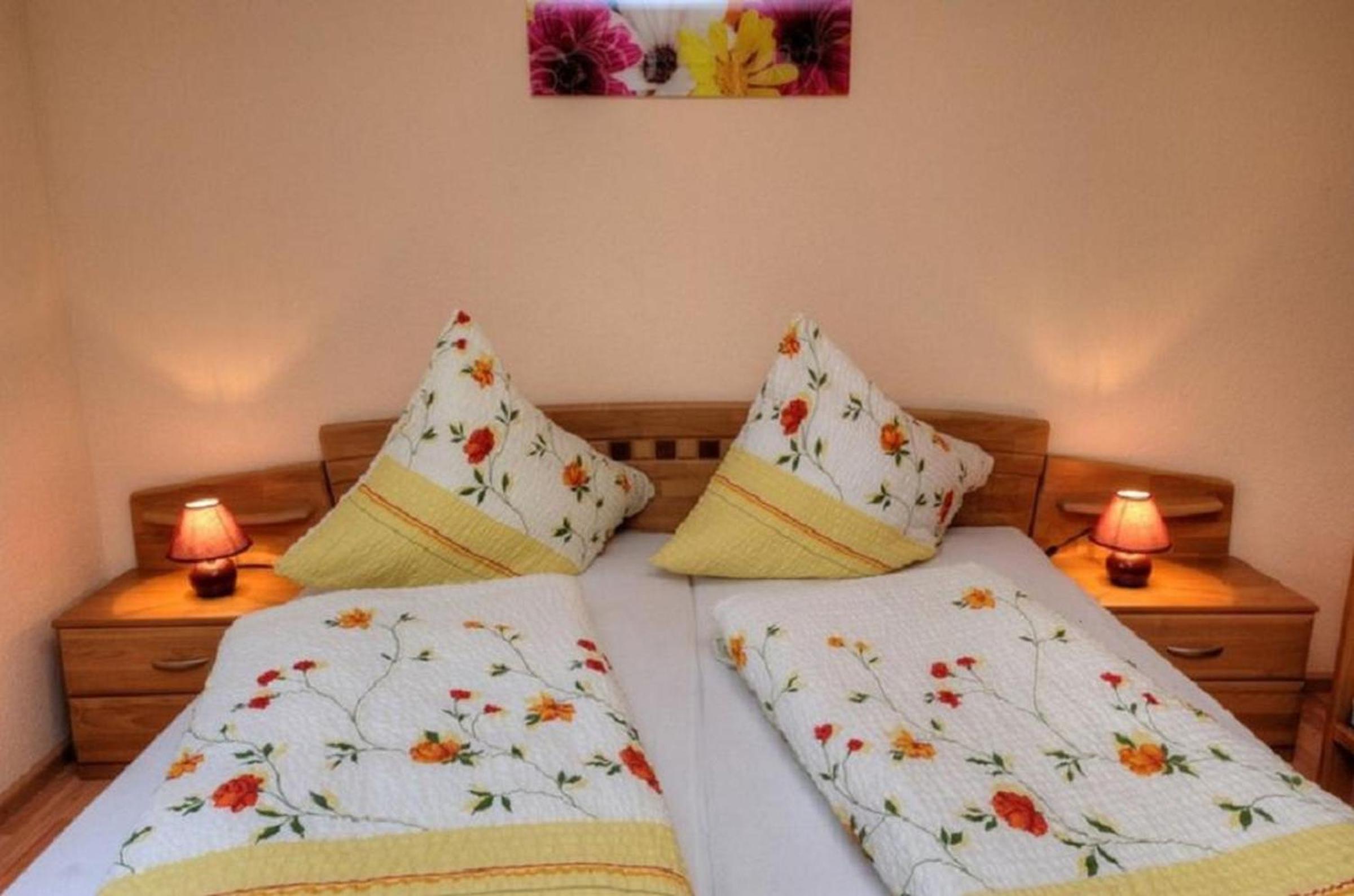 Two-Bedroom Deluxe Apartment with Garden View photo 1