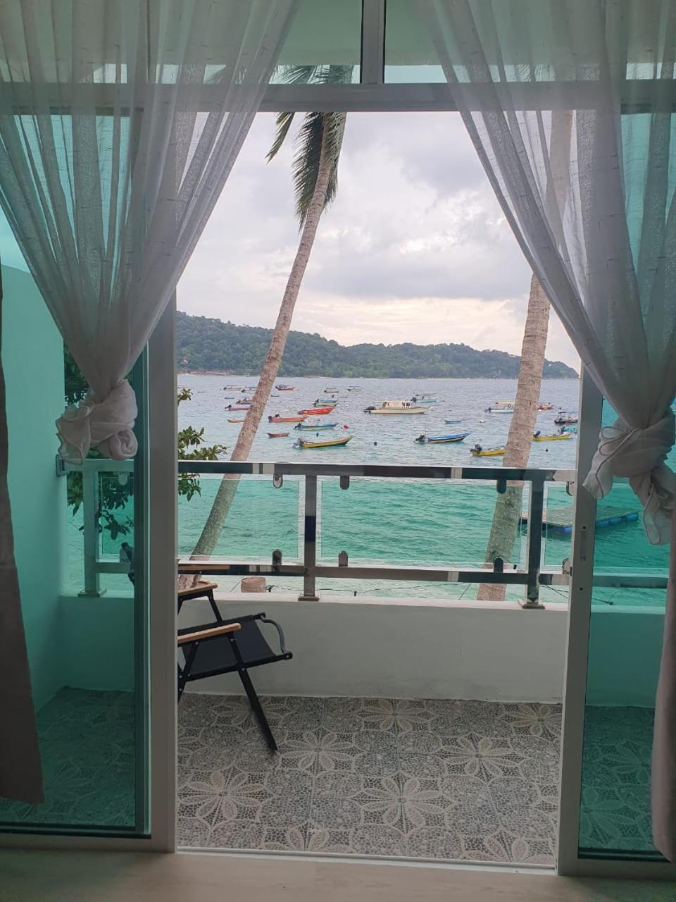 Twin Room with Sea View photo 1