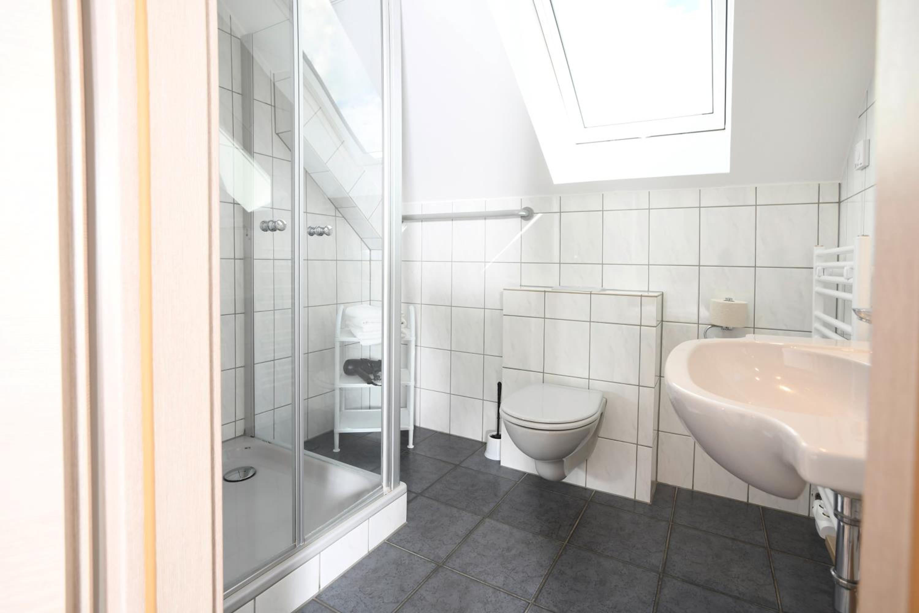 Double Room - Photo 6