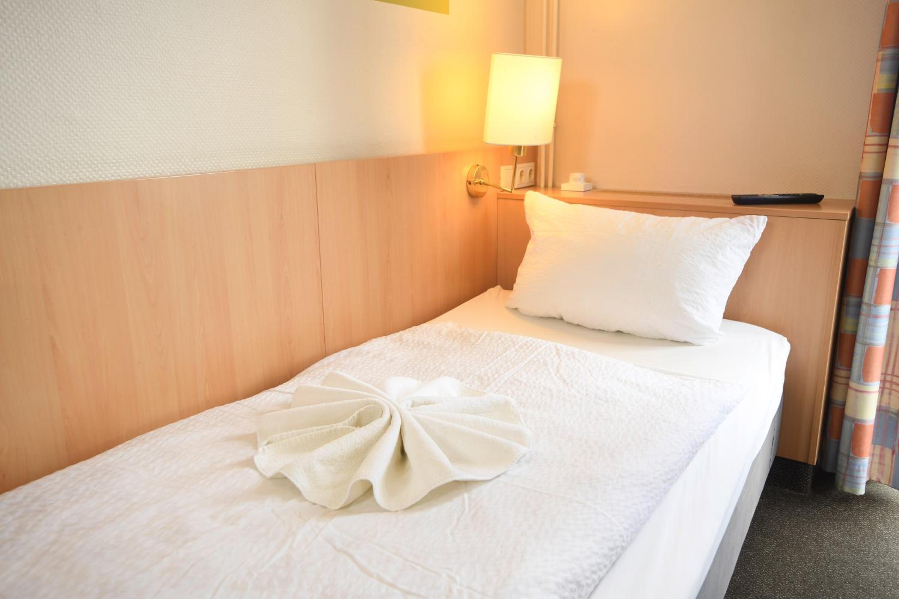 Single Room photo 3