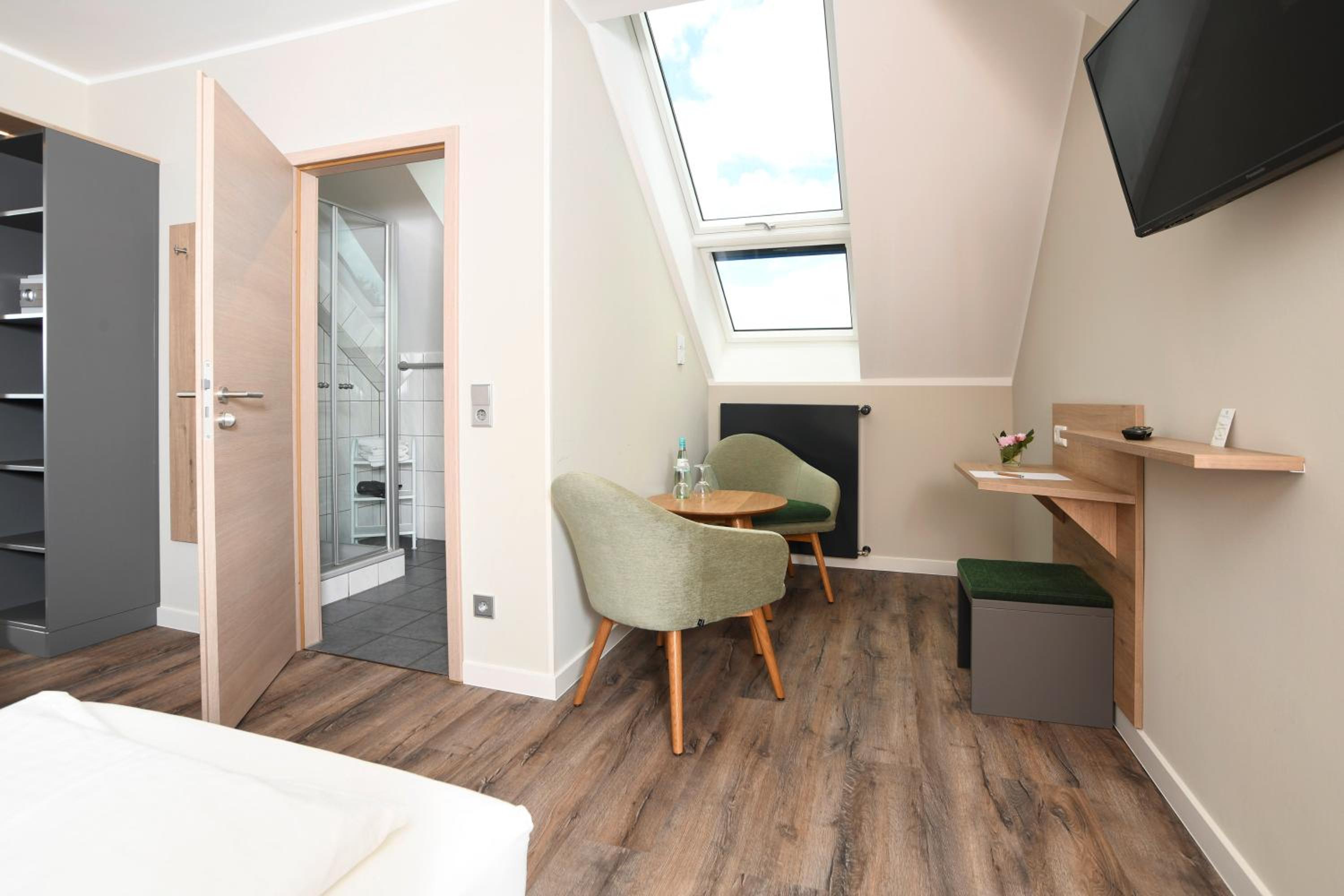 Double Room - Photo 15