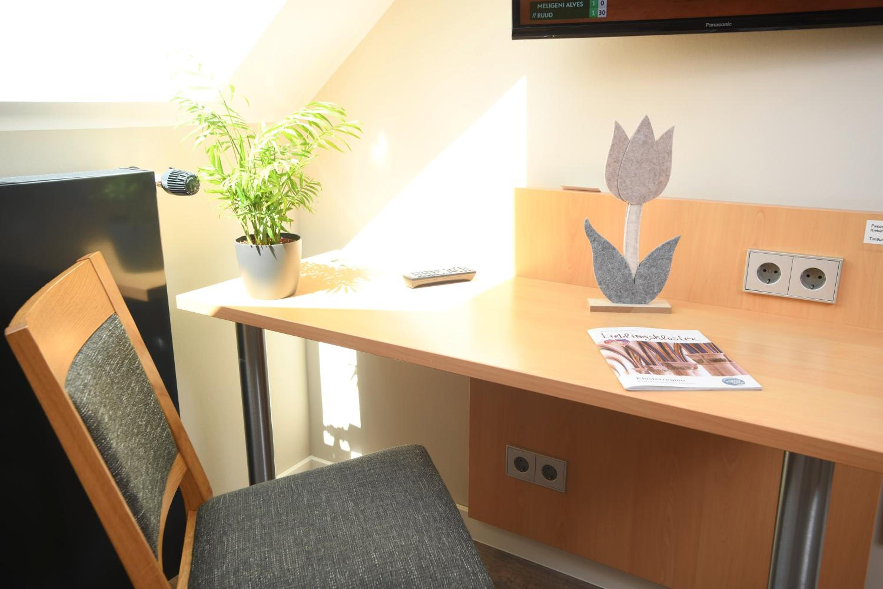 Twin Room (1-2 Adults) photo 2