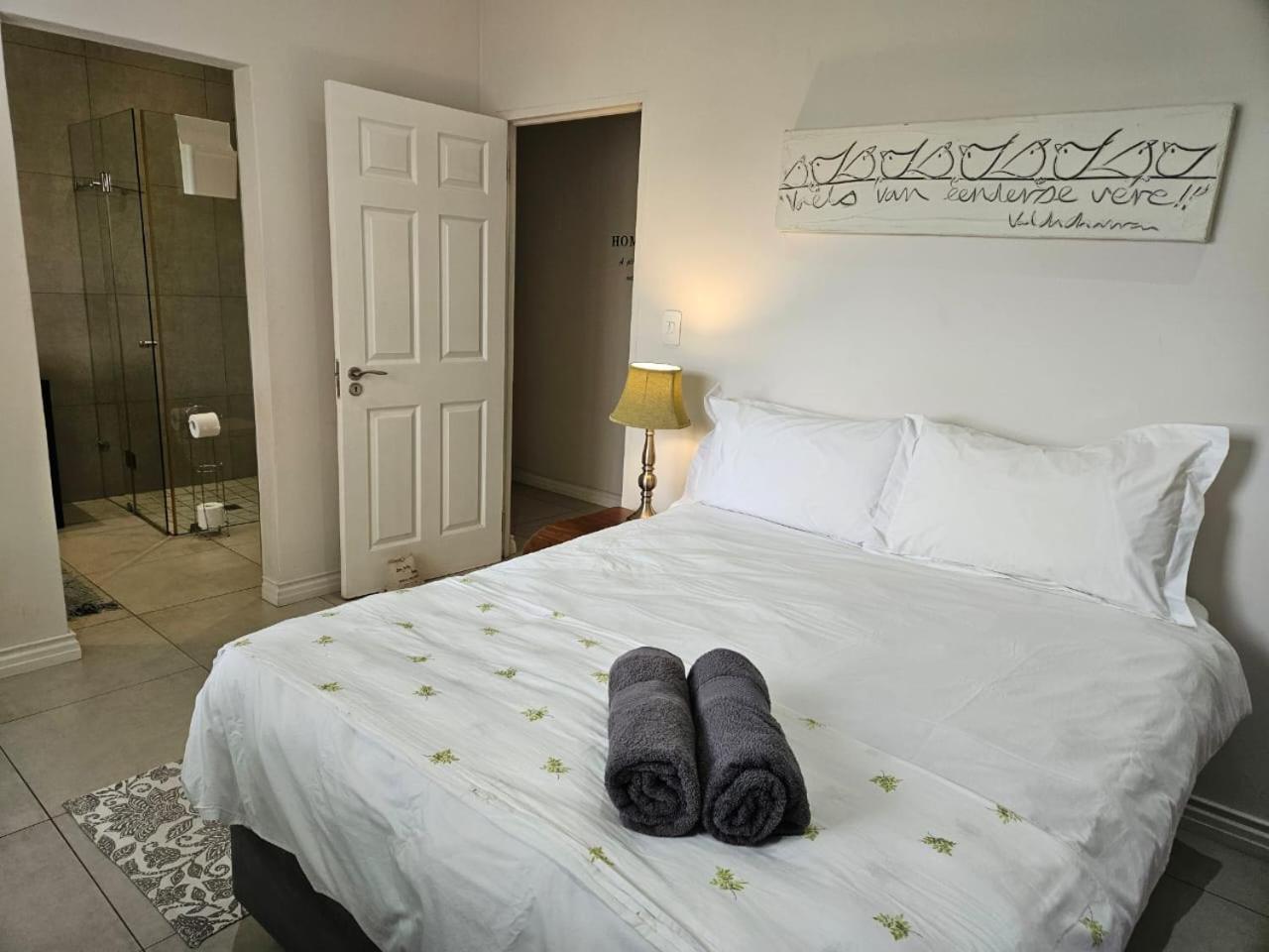 Villa photo 1