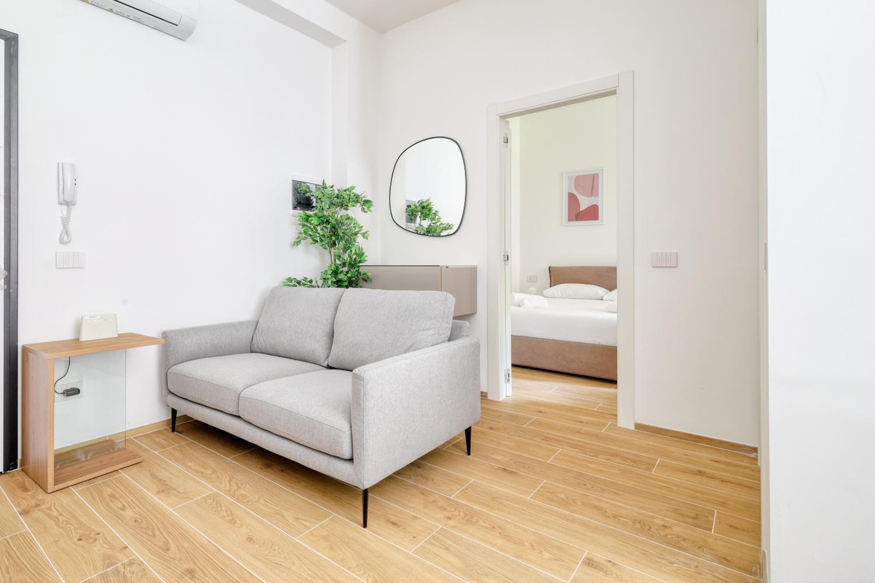 One-Bedroom Apartment