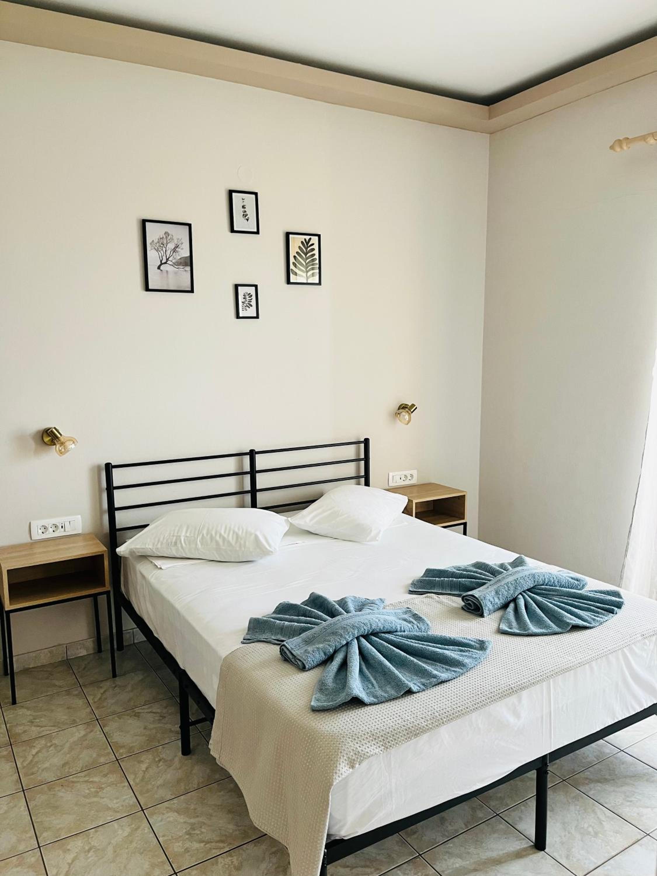 One-Bedroom Apartment photo 2
