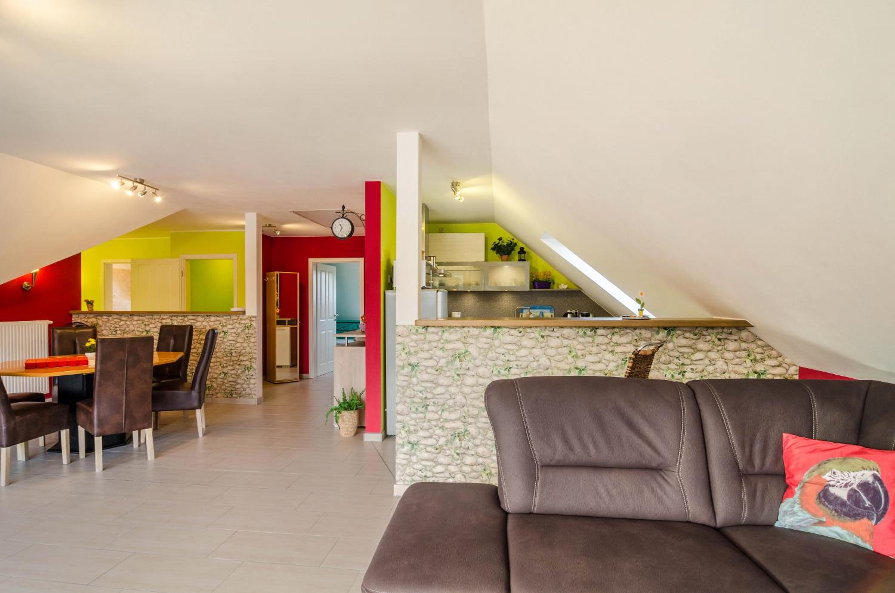 Three-Bedroom Apartment with Lake View photo 2