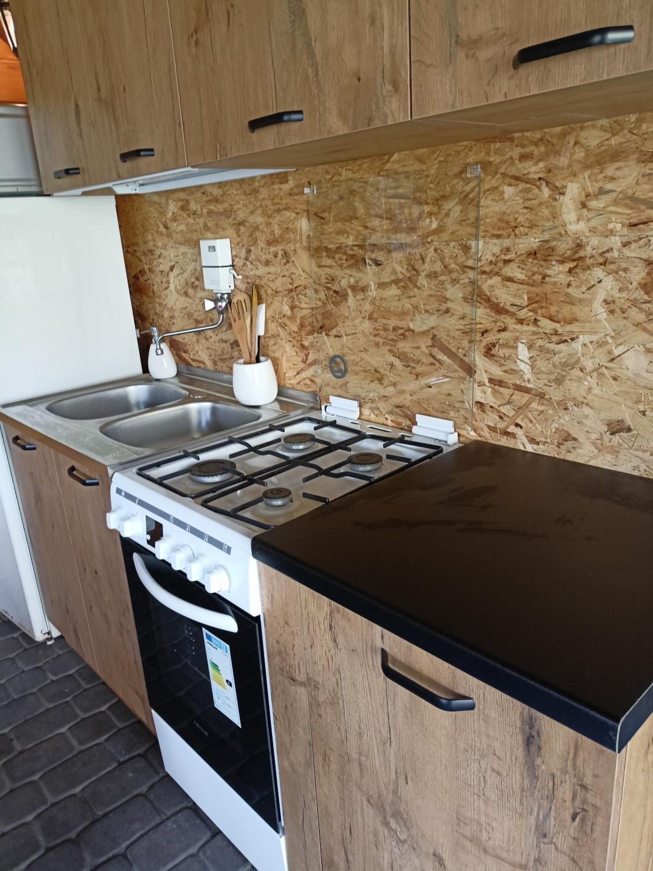 Double Room with Private External Bathroom - Photo 20