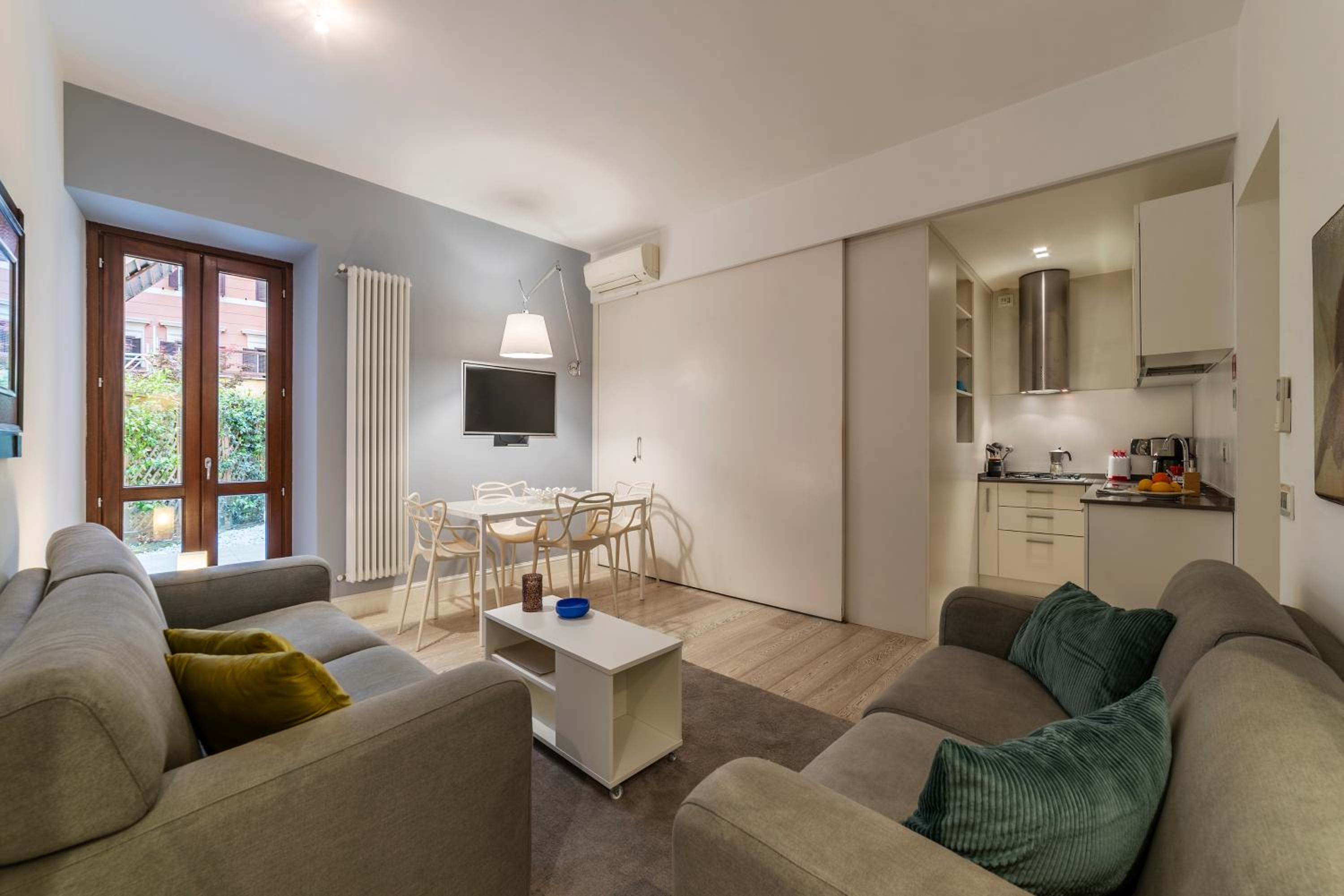 One-Bedroom Apartment