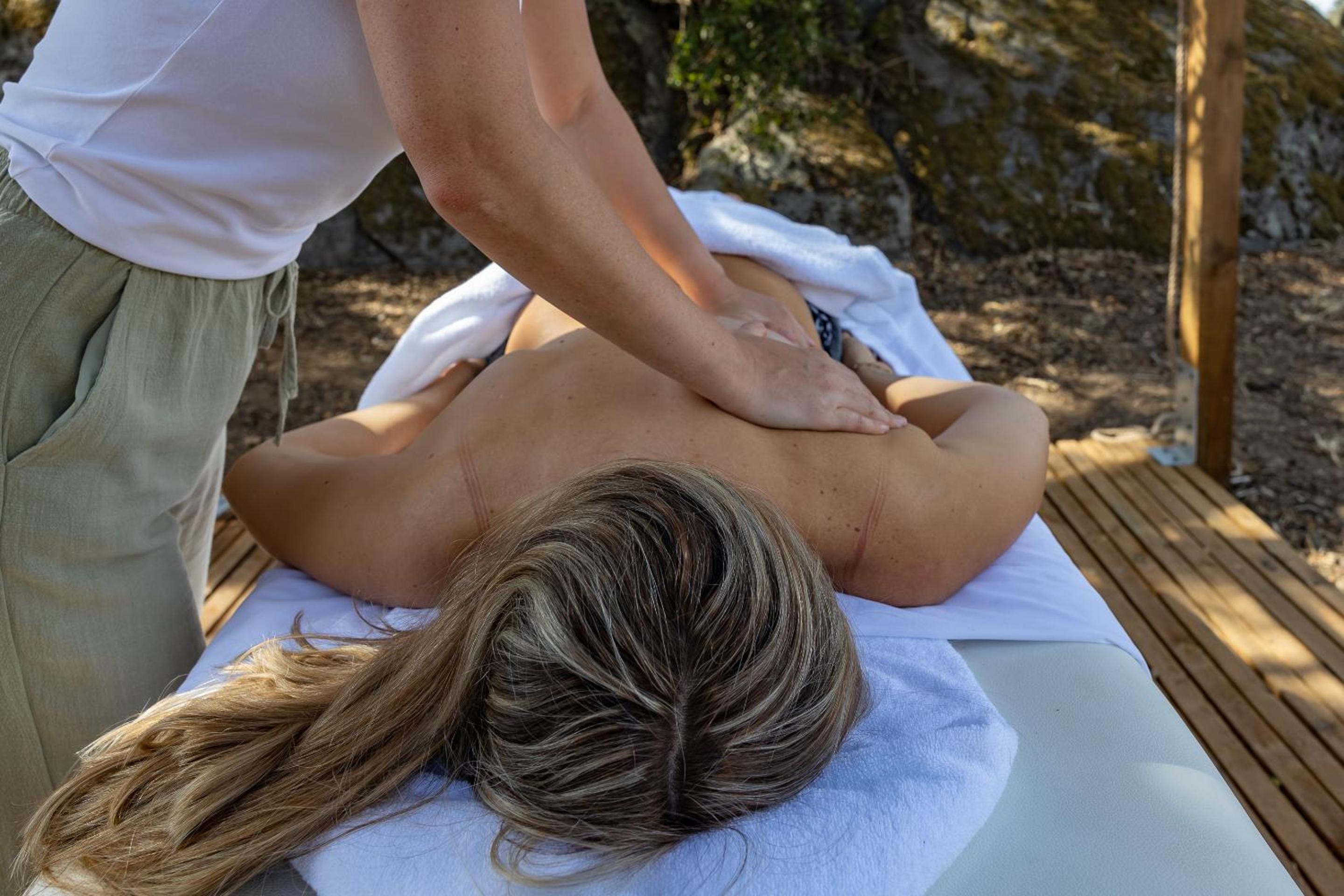 Family Studio - Photo 9