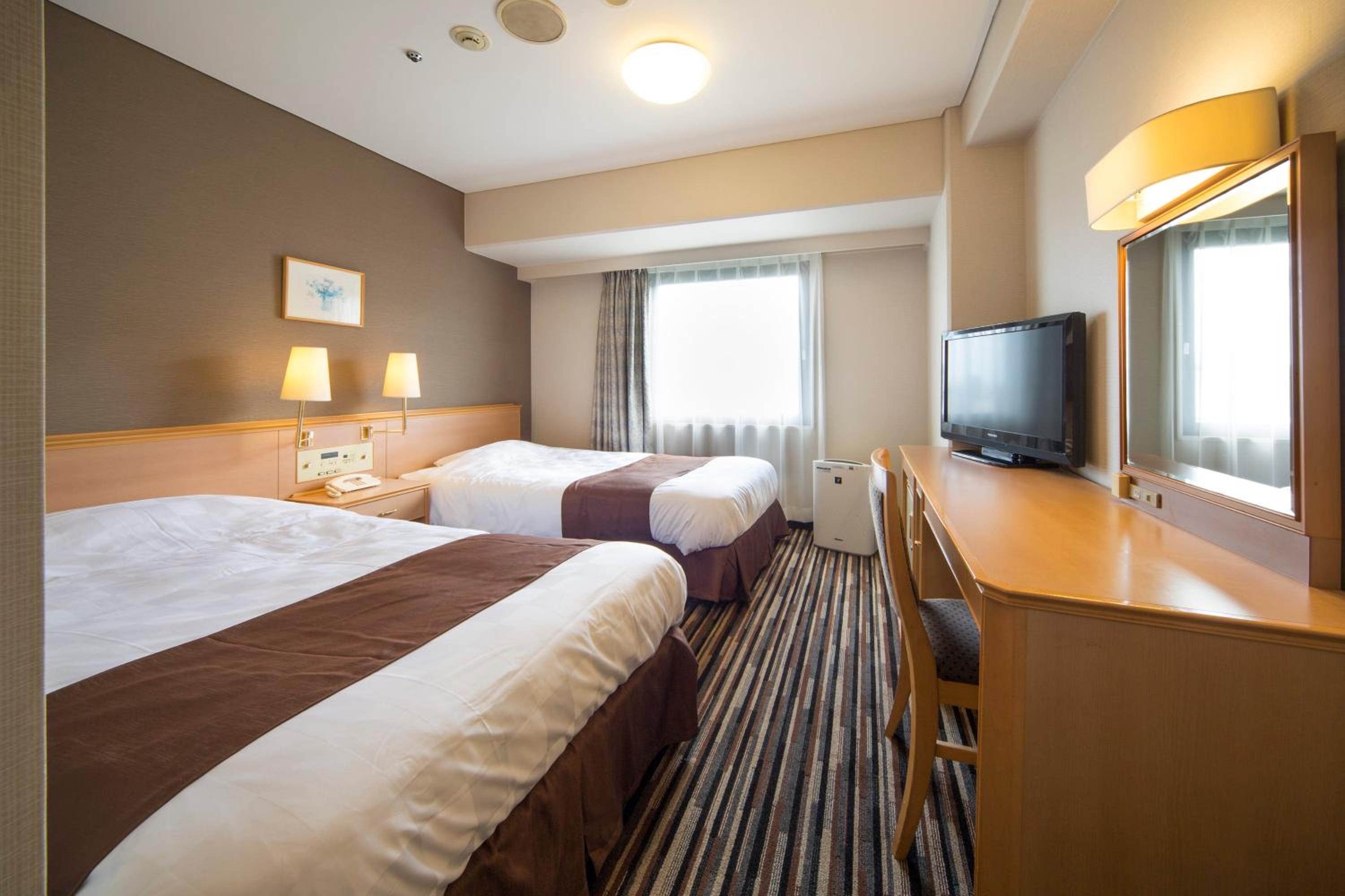 Standard Twin Room - Smoking - Photo 6